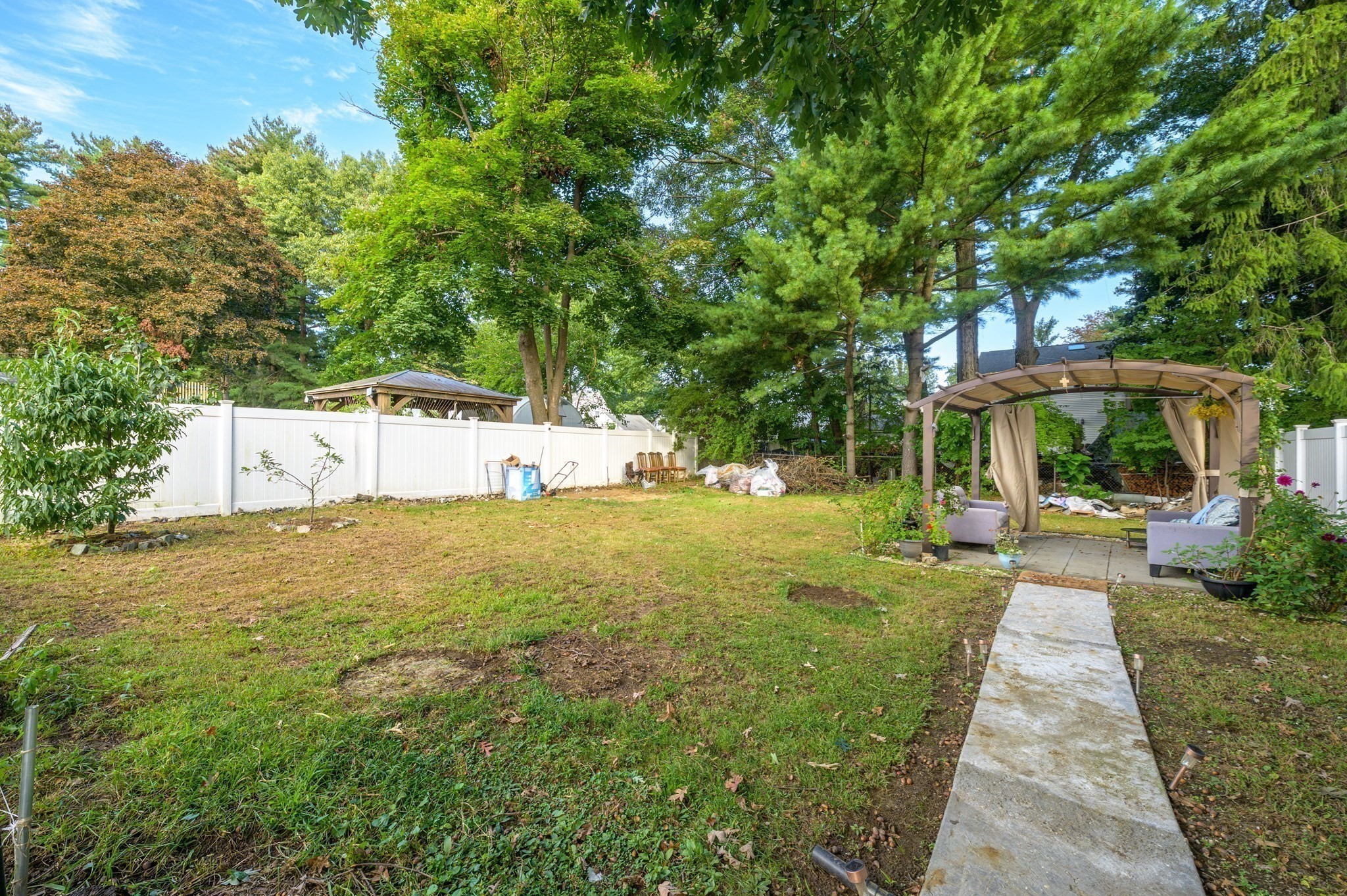 66 Hillside Ave Property Photo 28