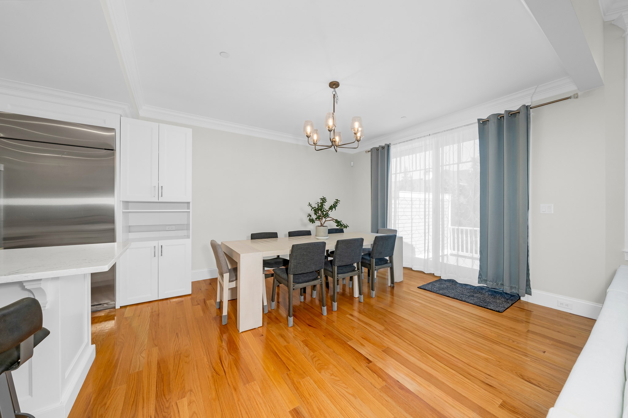 10 Robert Dr # 10 Property Photo 5