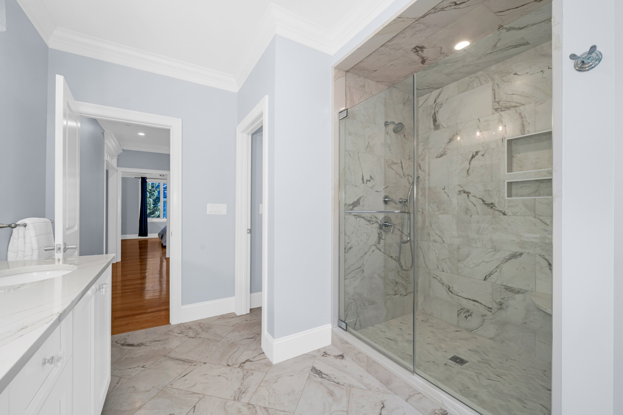 10 Robert Dr # 10 Property Photo 16