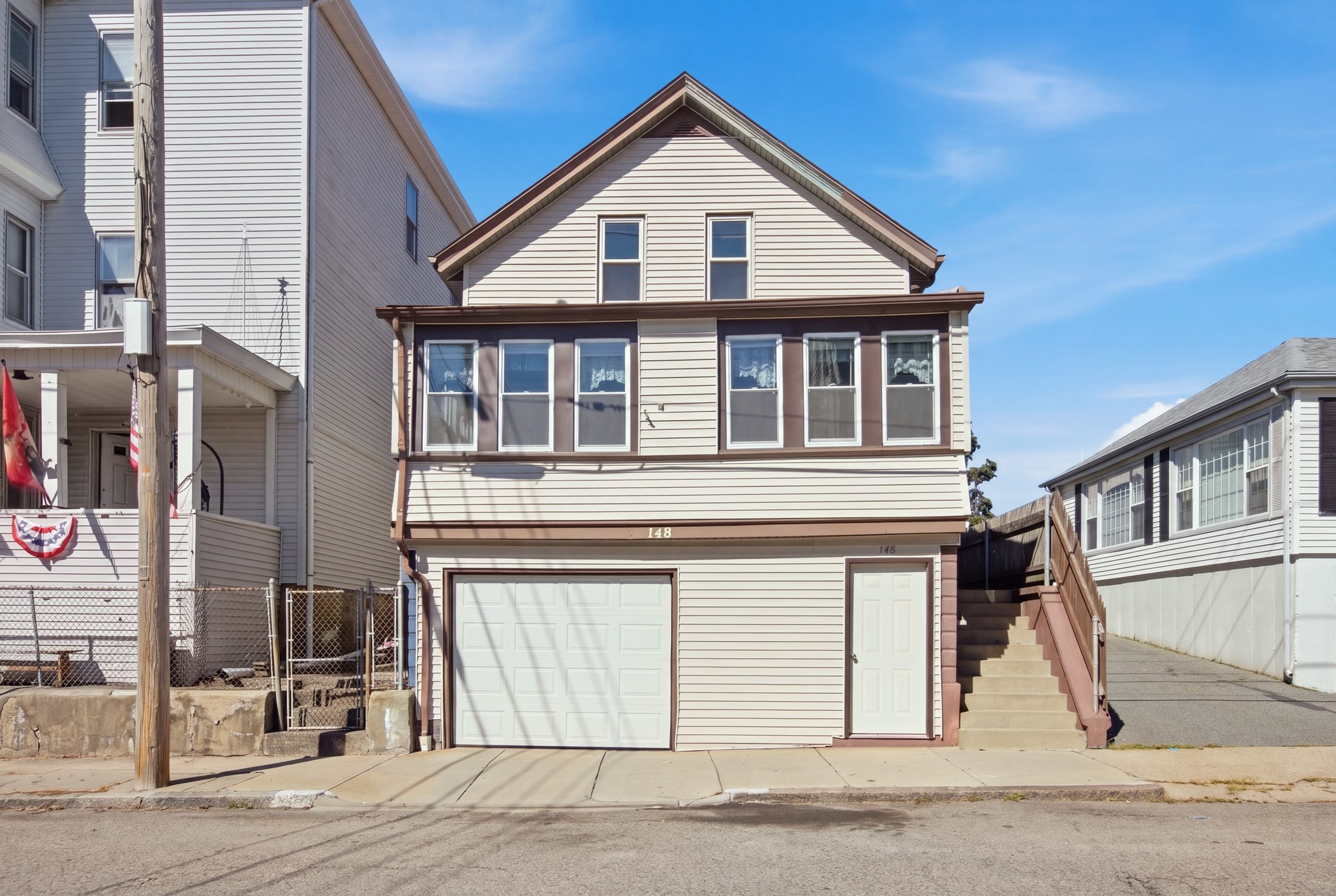 148 Hamlet St Property Photo 1