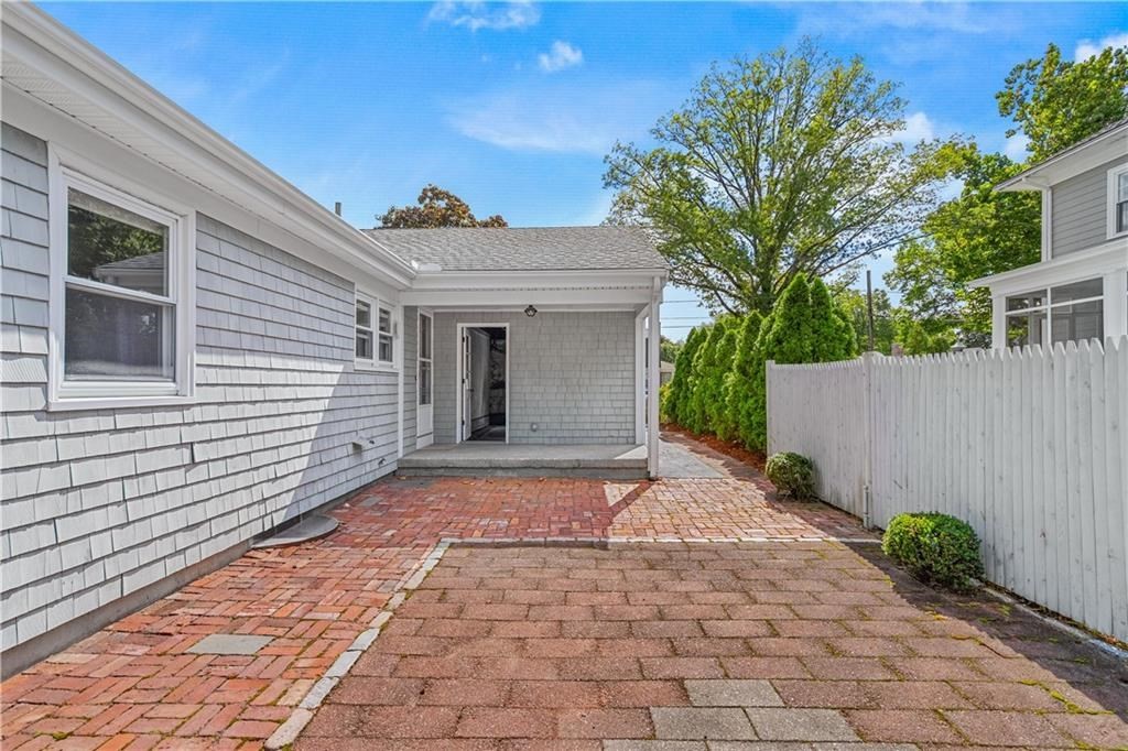 19 Beaumont Street Property Photo 31