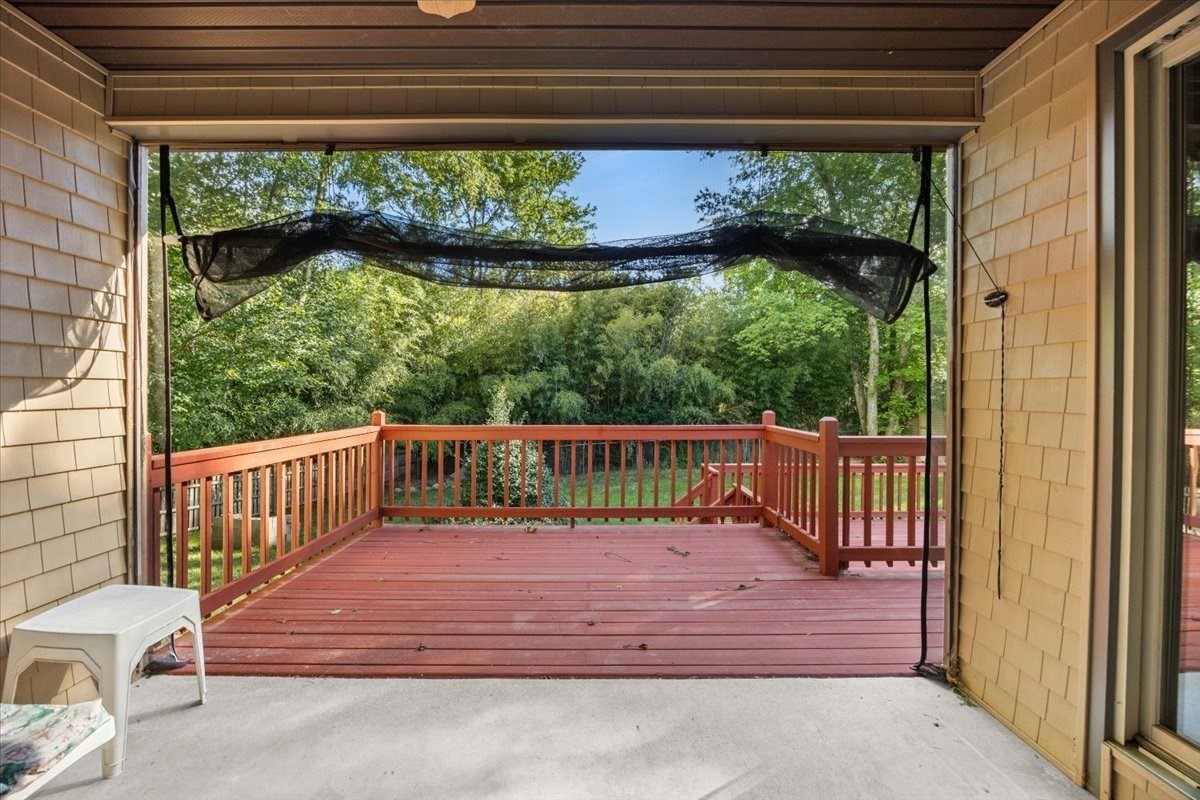 95 Christopher Cr Property Photo 32