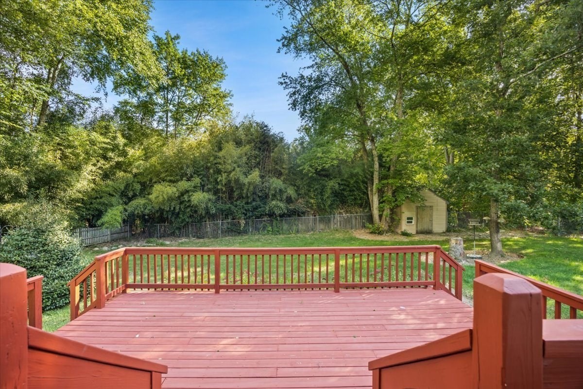 95 Christopher Cr Property Photo 34