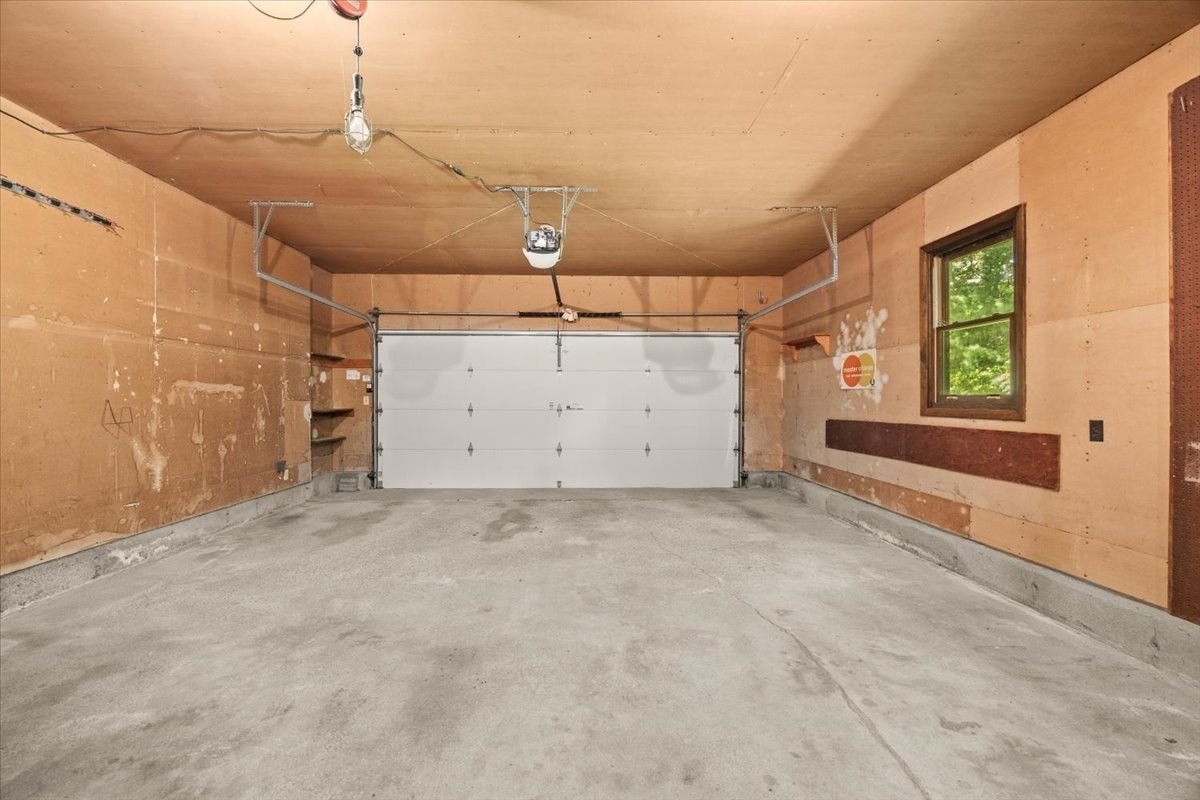95 Christopher Cr Property Photo 36