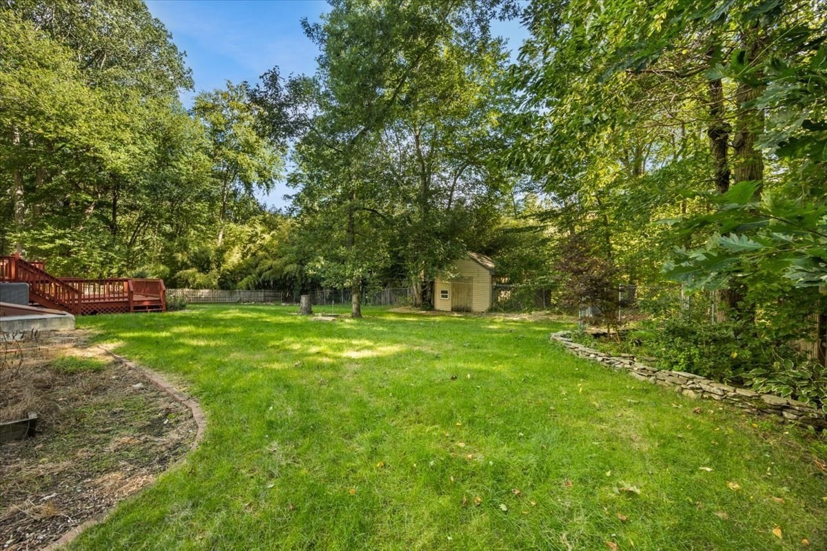 95 Christopher Cr Property Photo 37