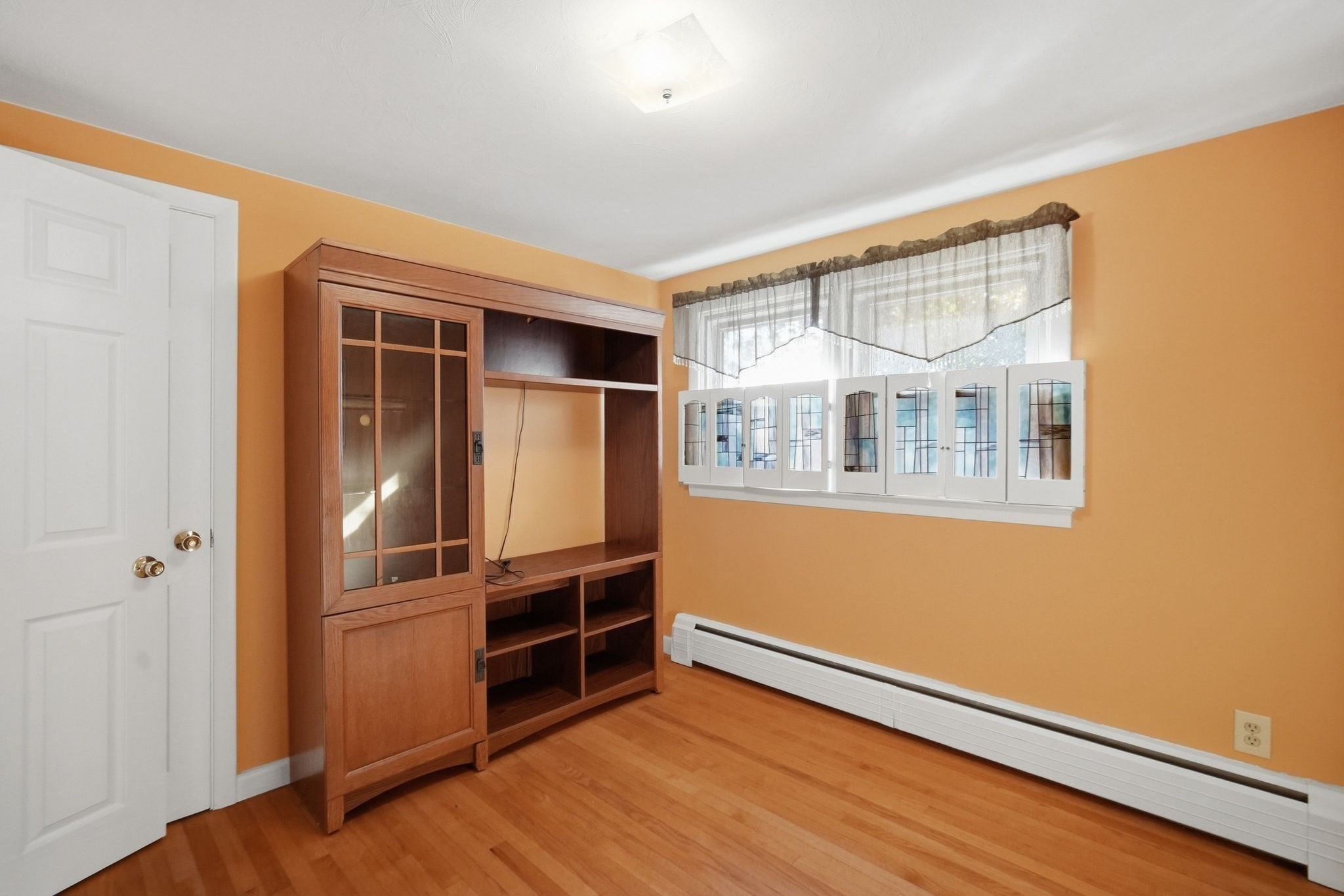 6 Sasur St Property Photo 13