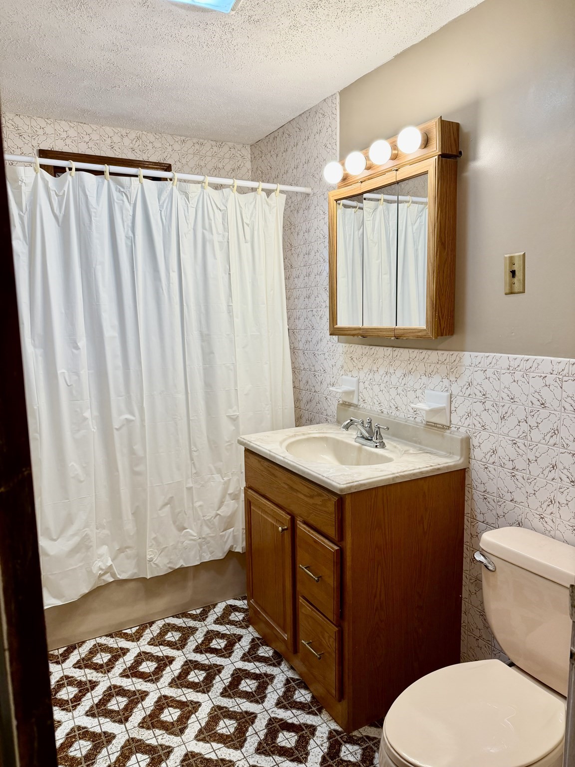 168 Middlesex Avenue # 1 Property Photo 12