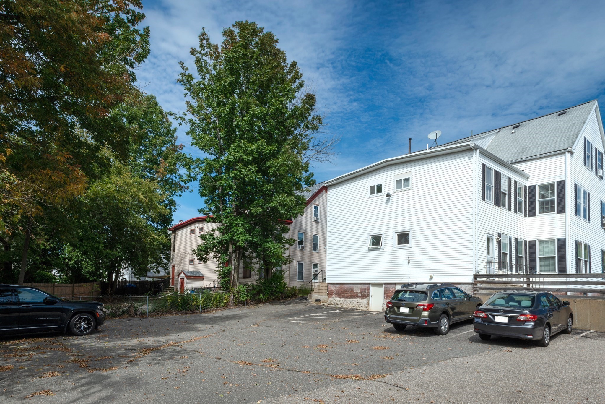 444 Main St # A Property Photo 14