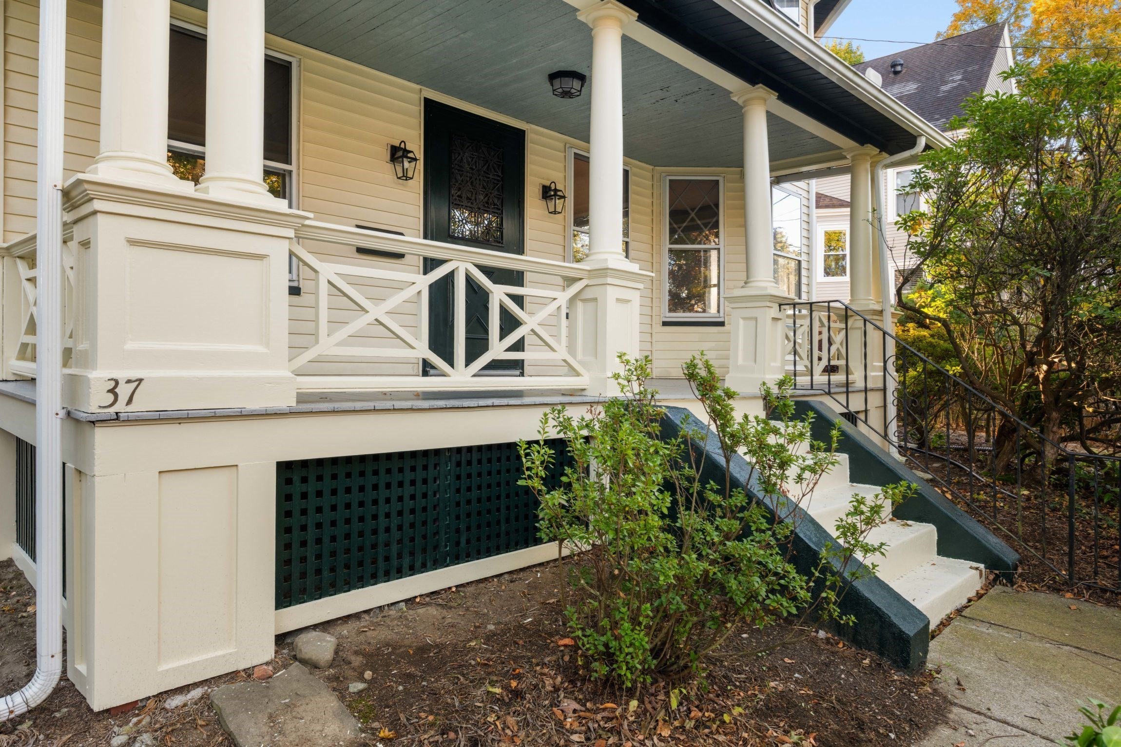 37 Gleason St Property Photo 2