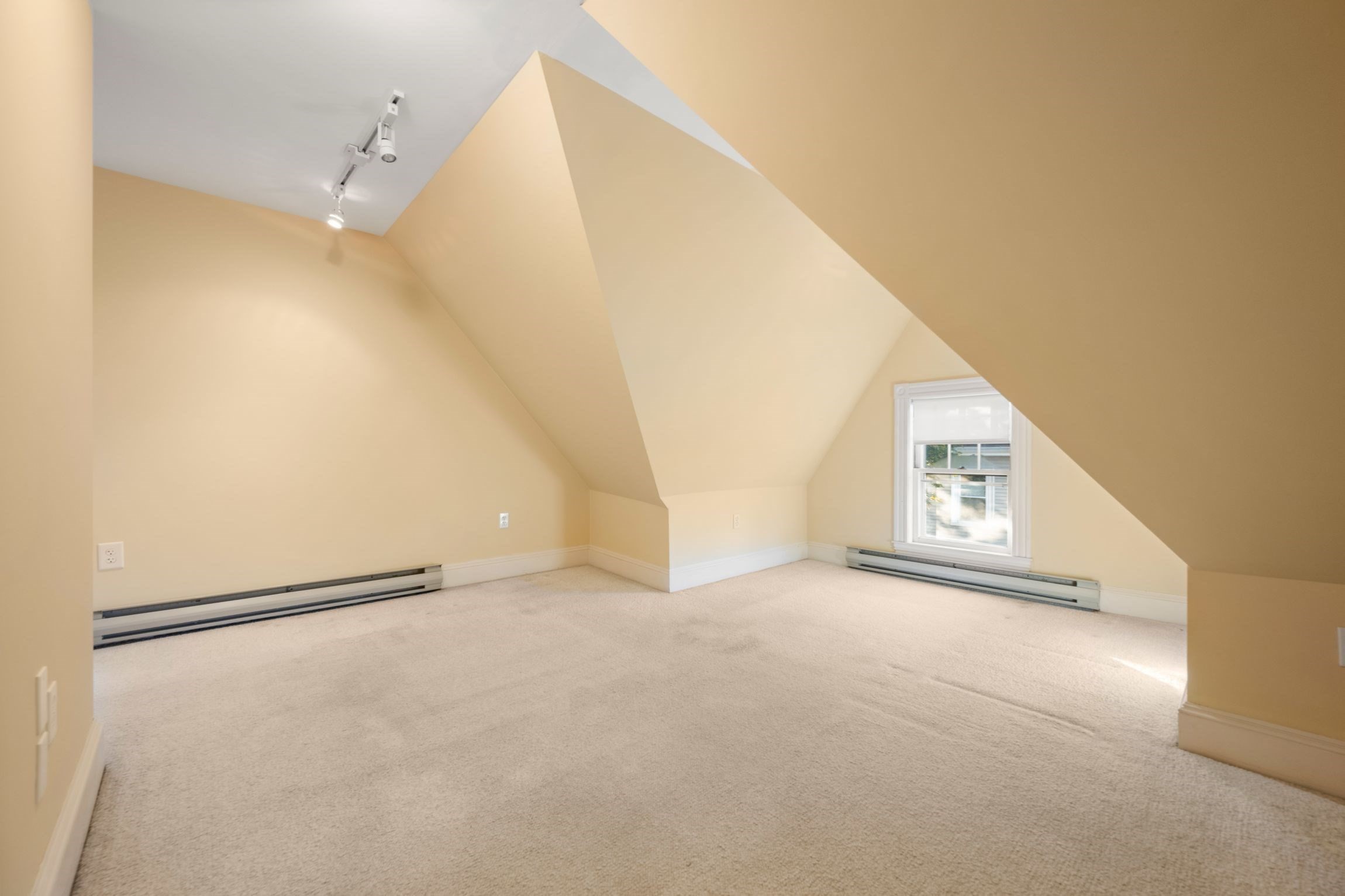 37 Gleason St Property Photo 36