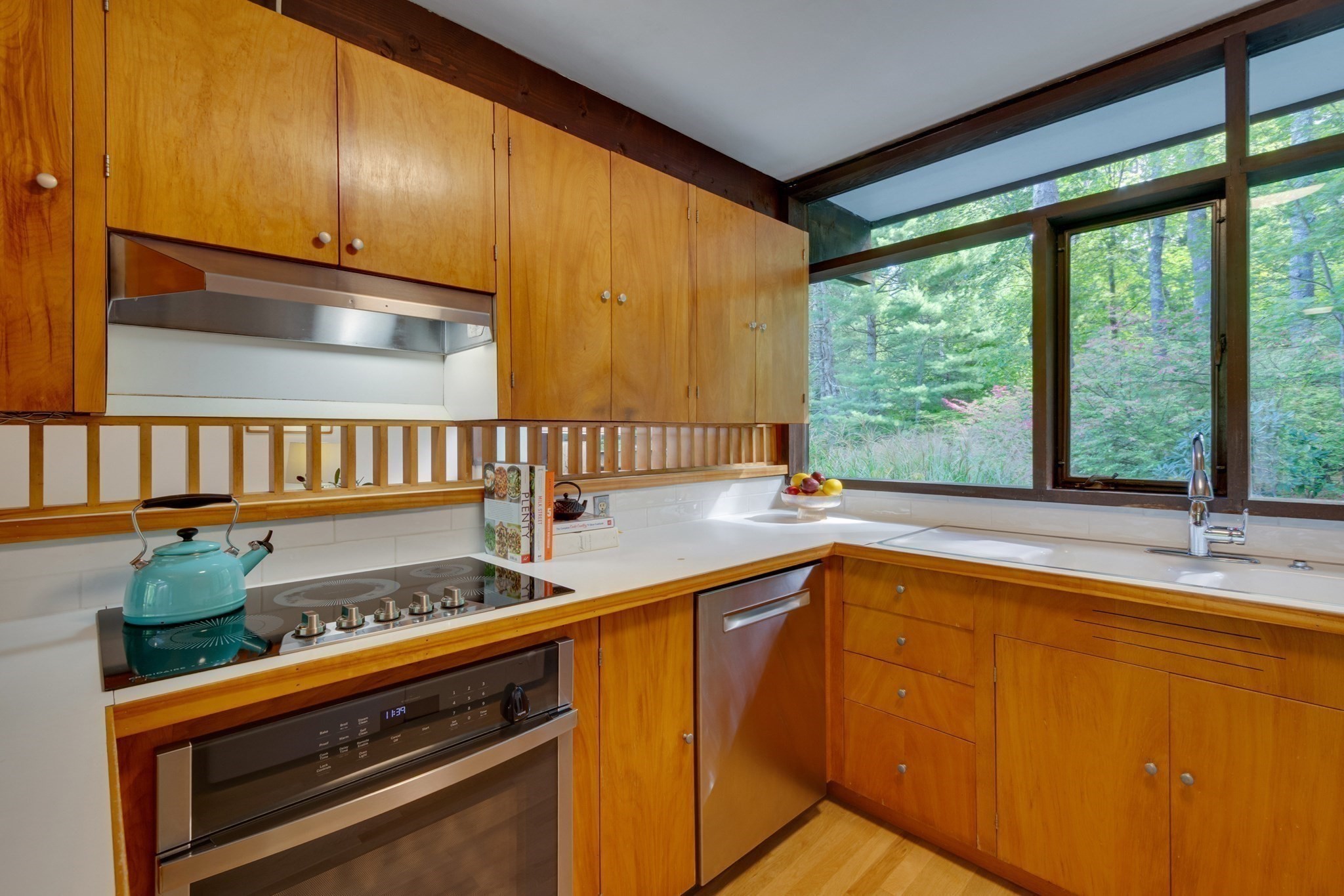 7 Old Conant Rd Property Photo 11