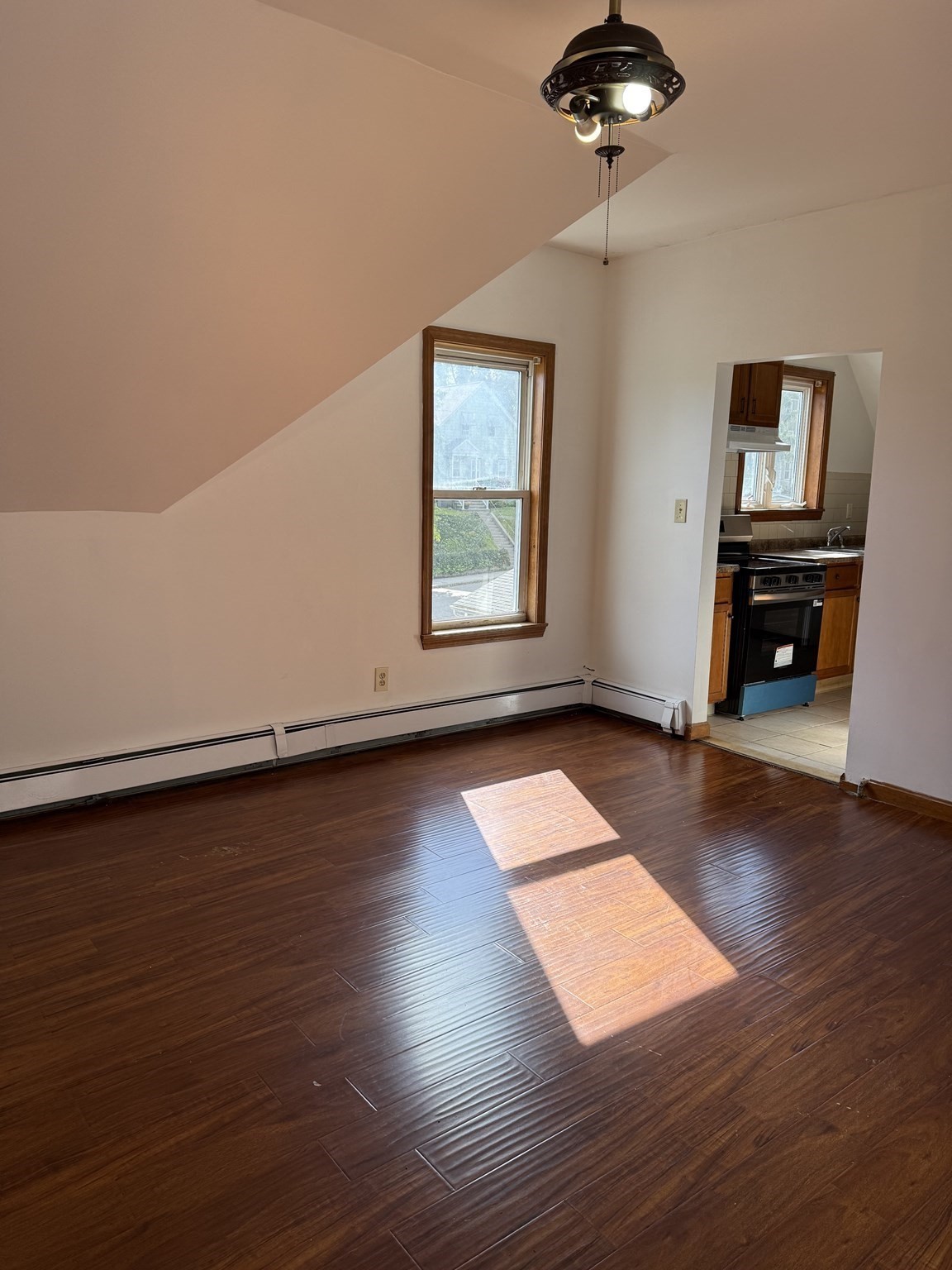 207 Middle St # 3 Property Photo 4