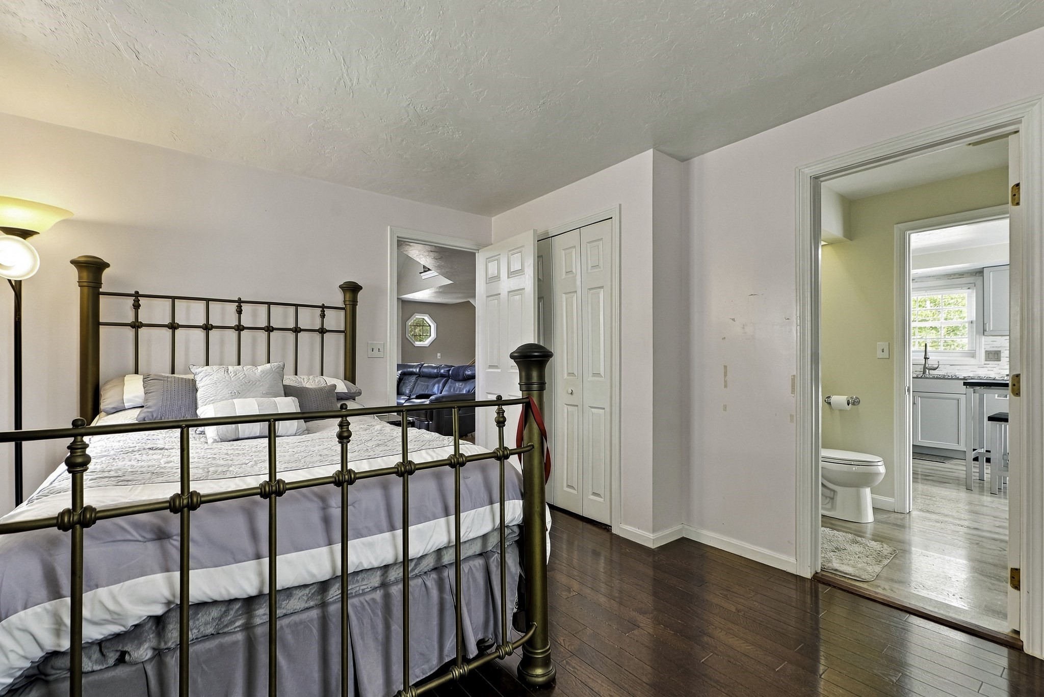 102 Sunderland Rd Property Photo 16