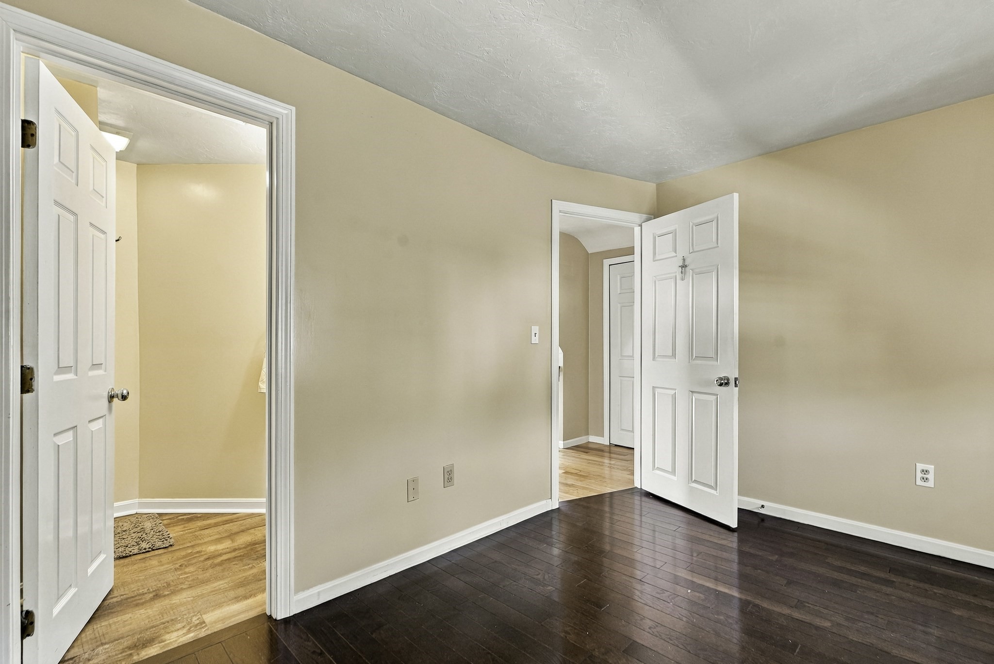 102 Sunderland Rd Property Photo 21