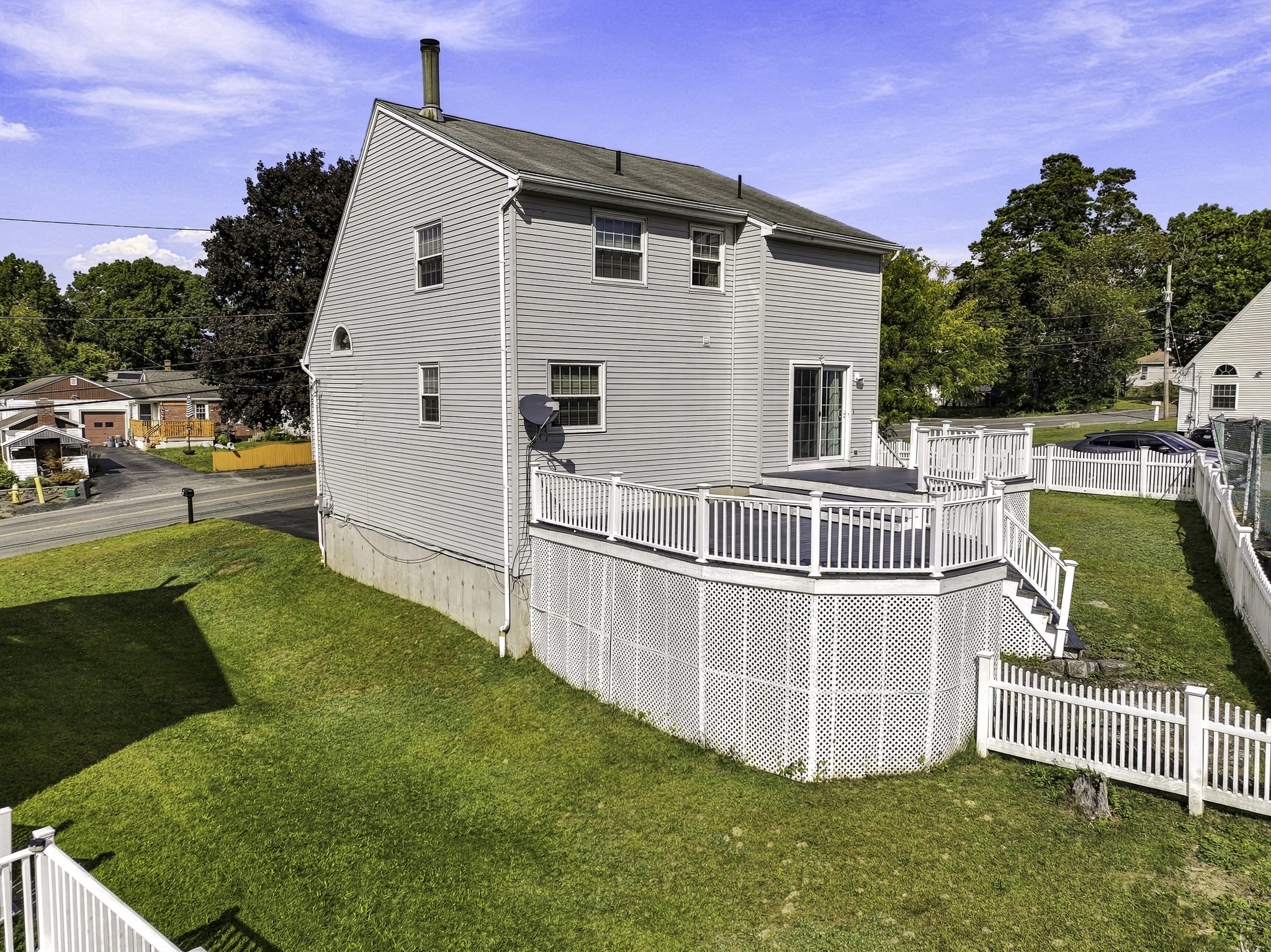 102 Sunderland Rd Property Photo 27