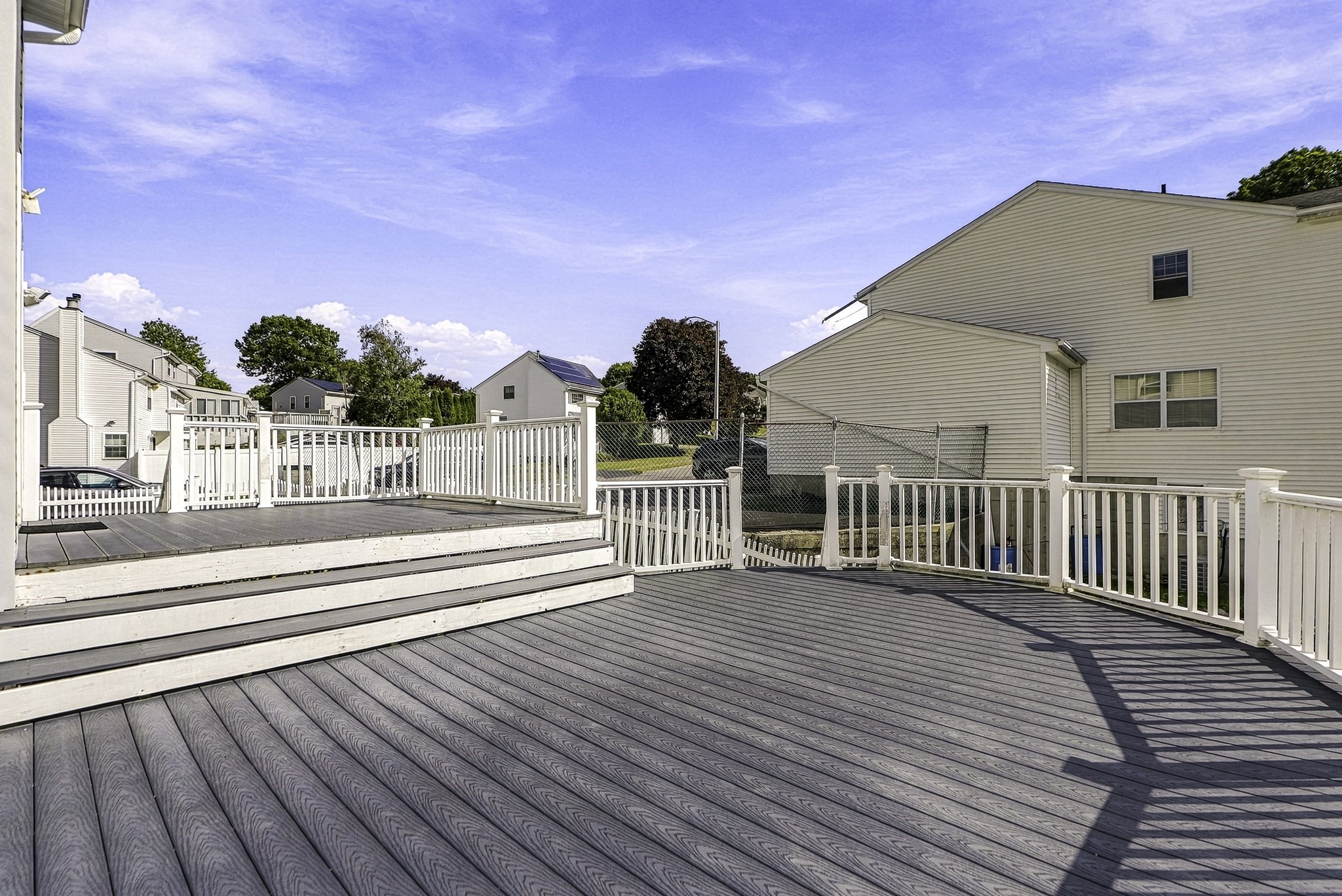 102 Sunderland Rd Property Photo 31