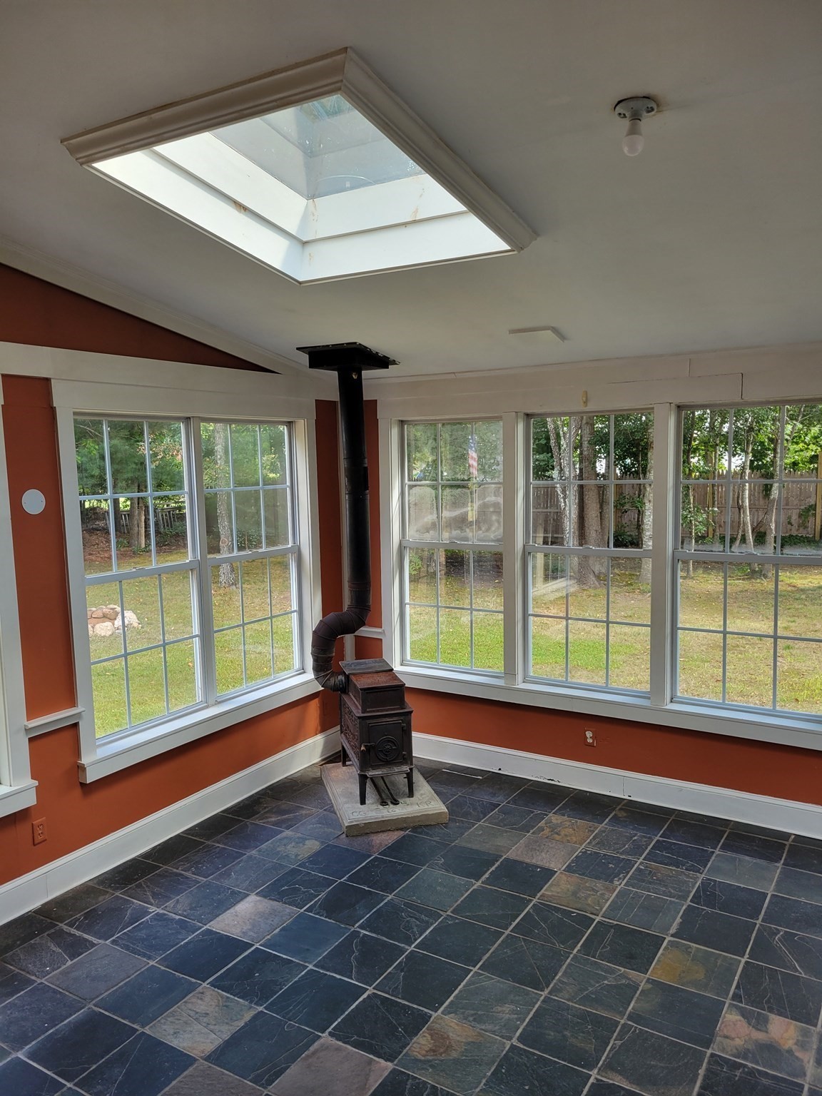 8 Westbury Way Property Photo 7
