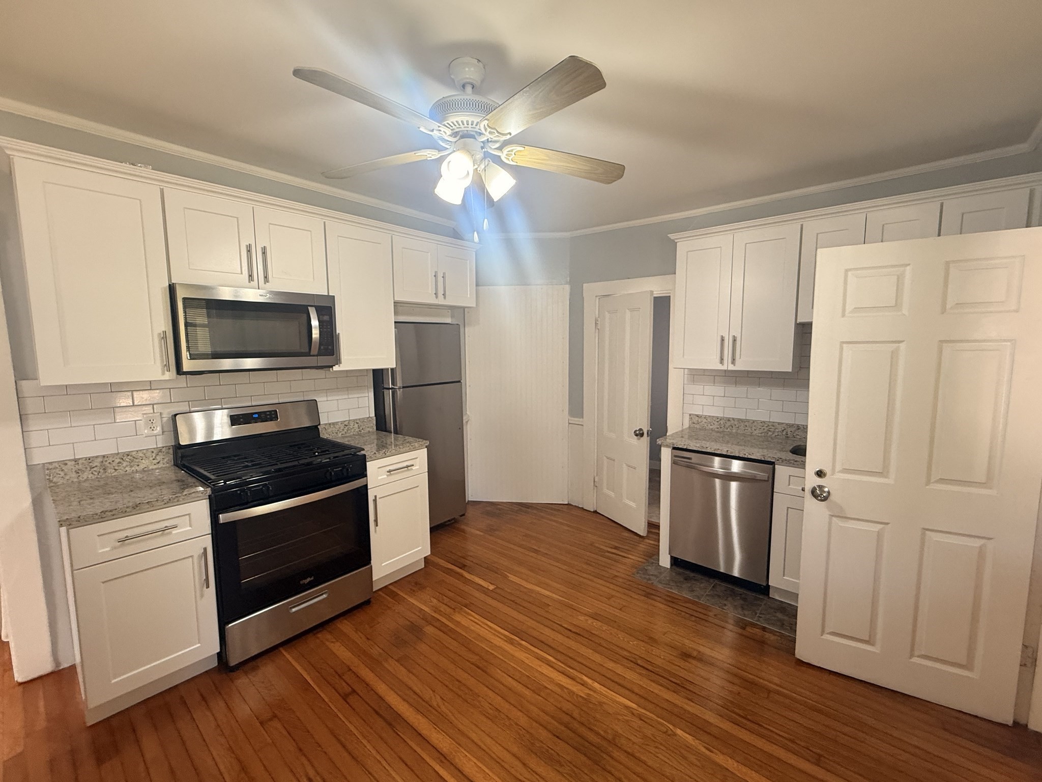 87 Glendower Rd # 1 Property Photo 1