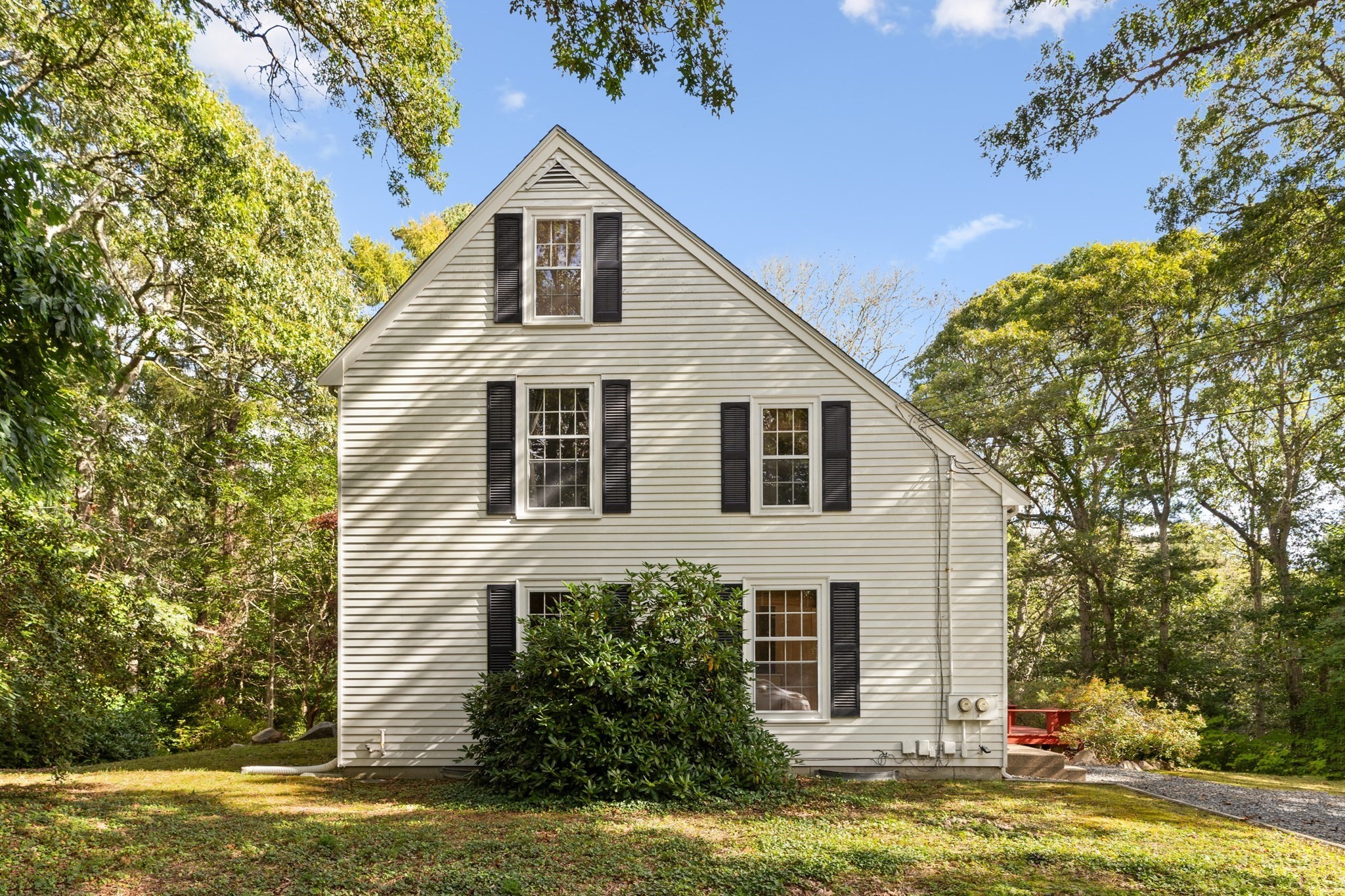 204 Woods Hole Rd Property Photo 1