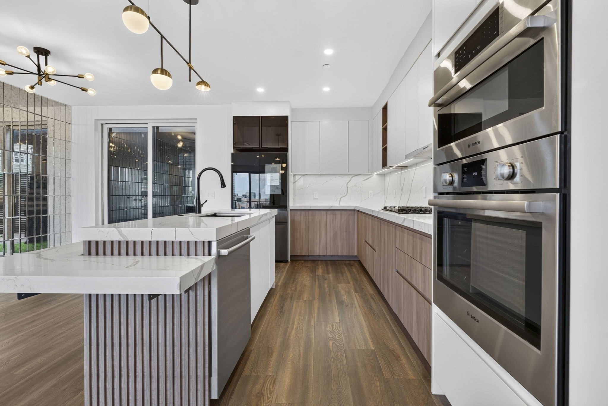 29 Woodford St # 3 Property Photo 16