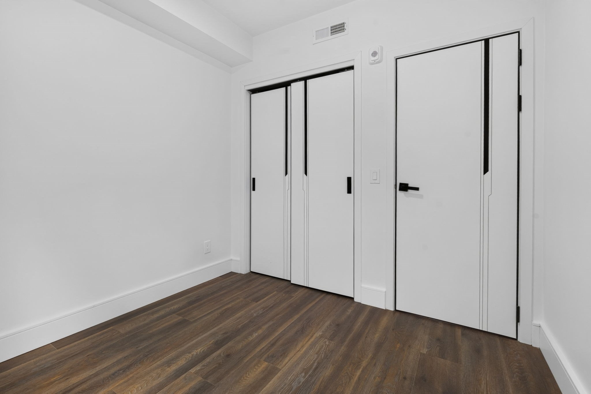 29 Woodford St # 3 Property Photo 25