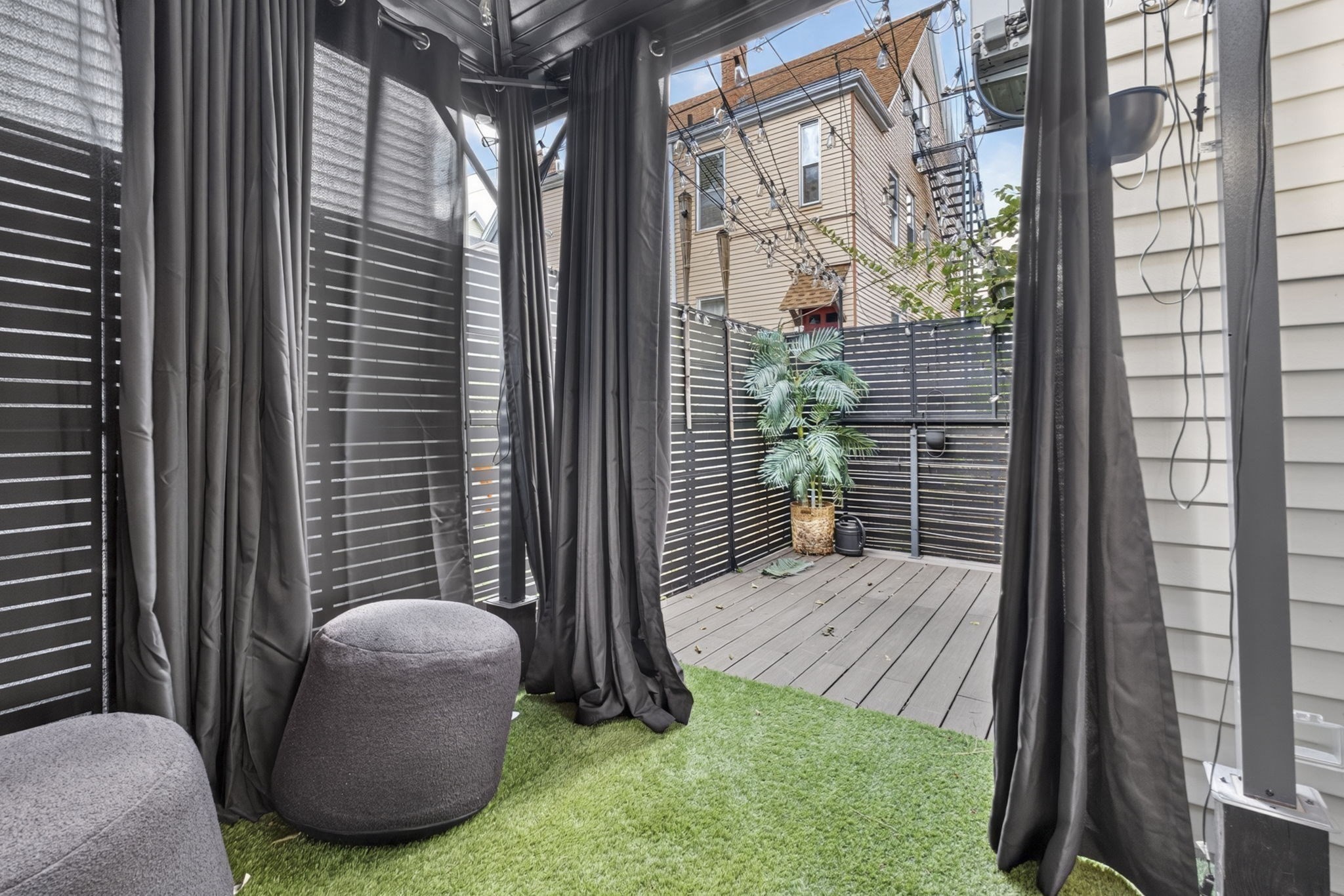 29 Woodford St # 3 Property Photo 36