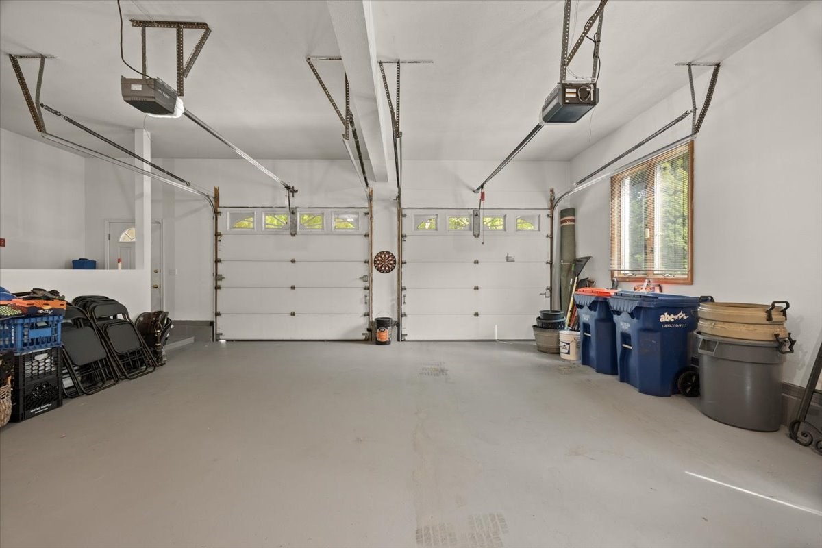 84 Jane Howland Dr Property Photo 34