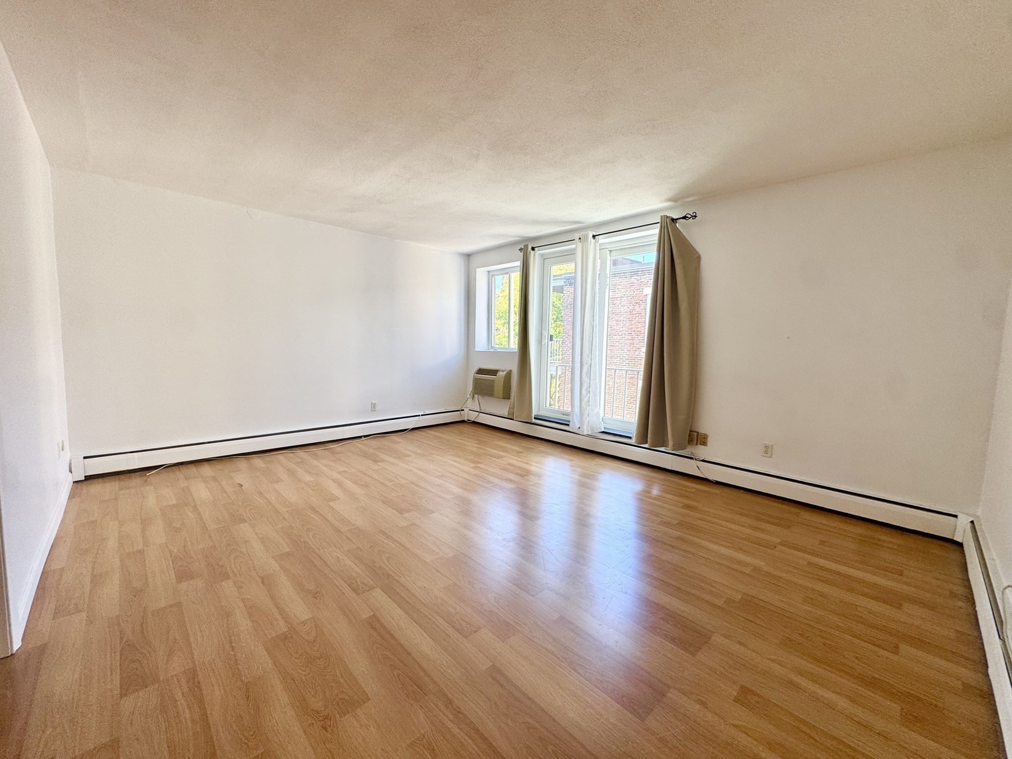 123 Sewall Ave # 3f Property Photo 5
