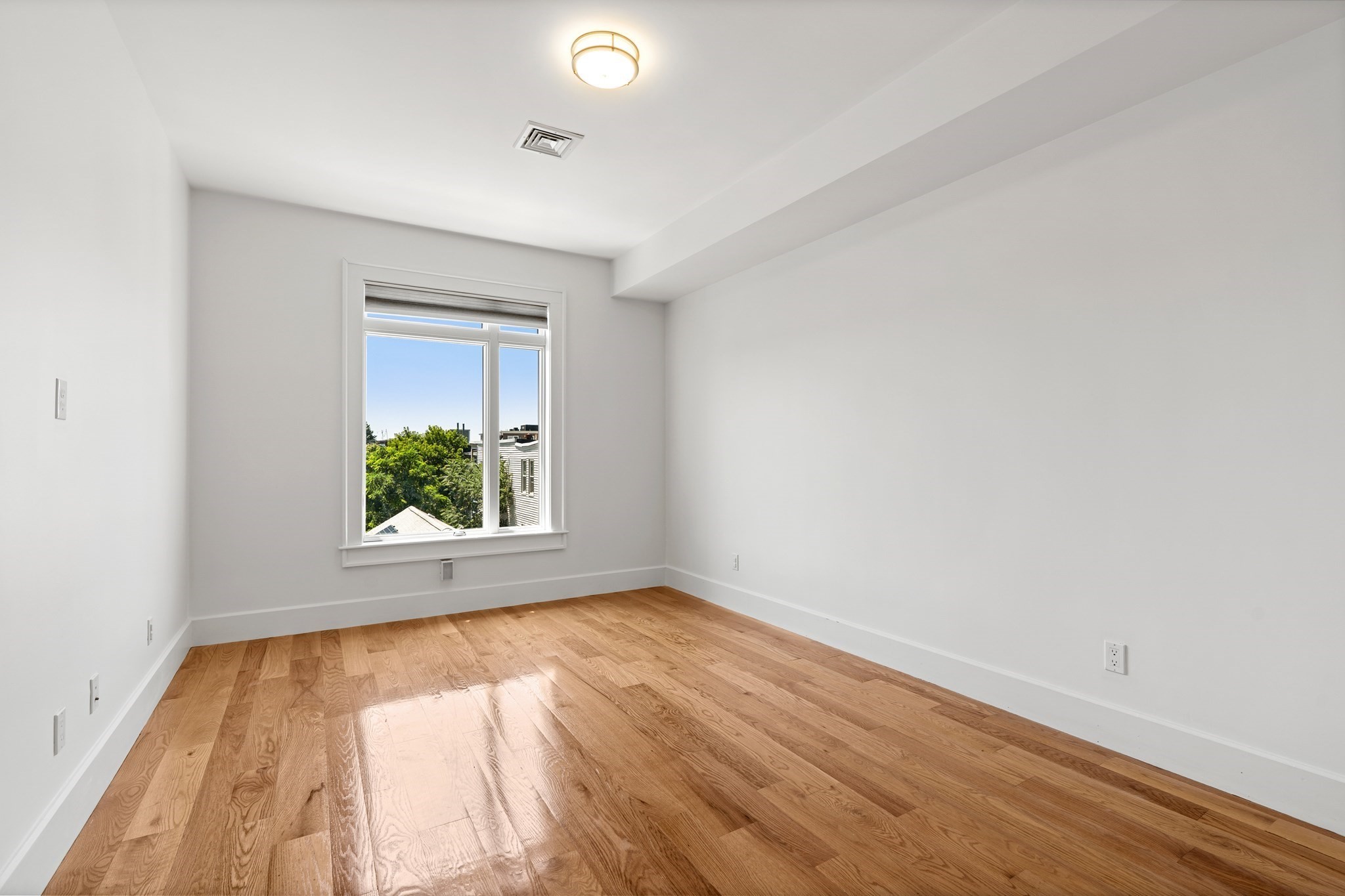 17 Vinton St # 5 Property Photo 8