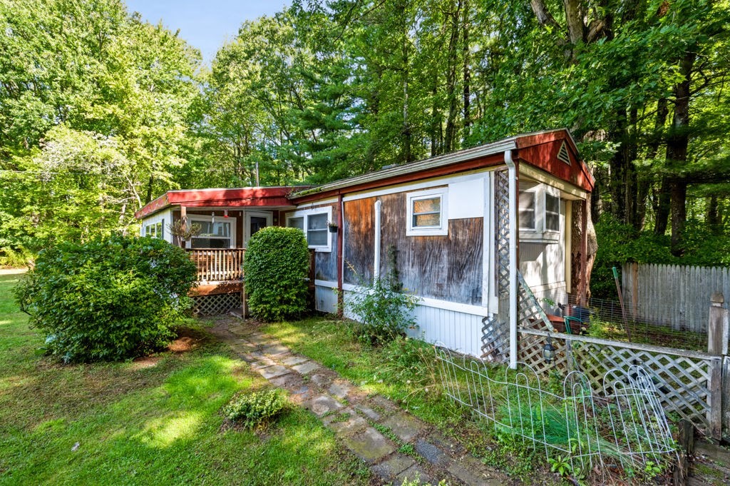6 Learned Lane Property Photo 15