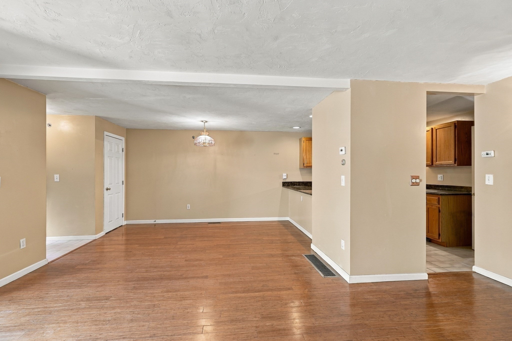 175 Littleton Road # B6 Property Photo 4