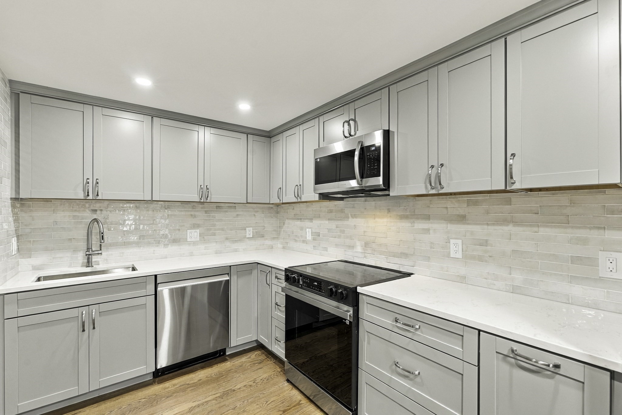 45 Lakeside Ave # 29 Property Photo 12