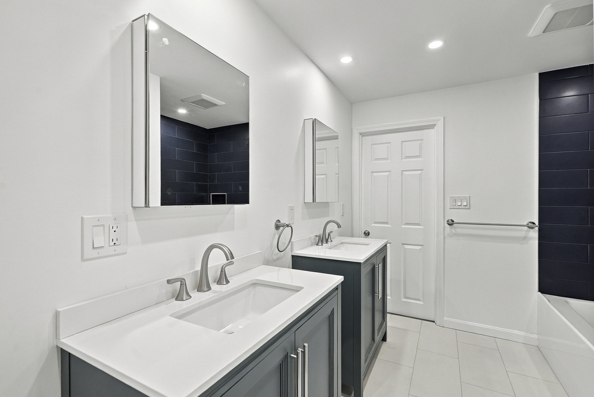 45 Lakeside Ave # 29 Property Photo 31