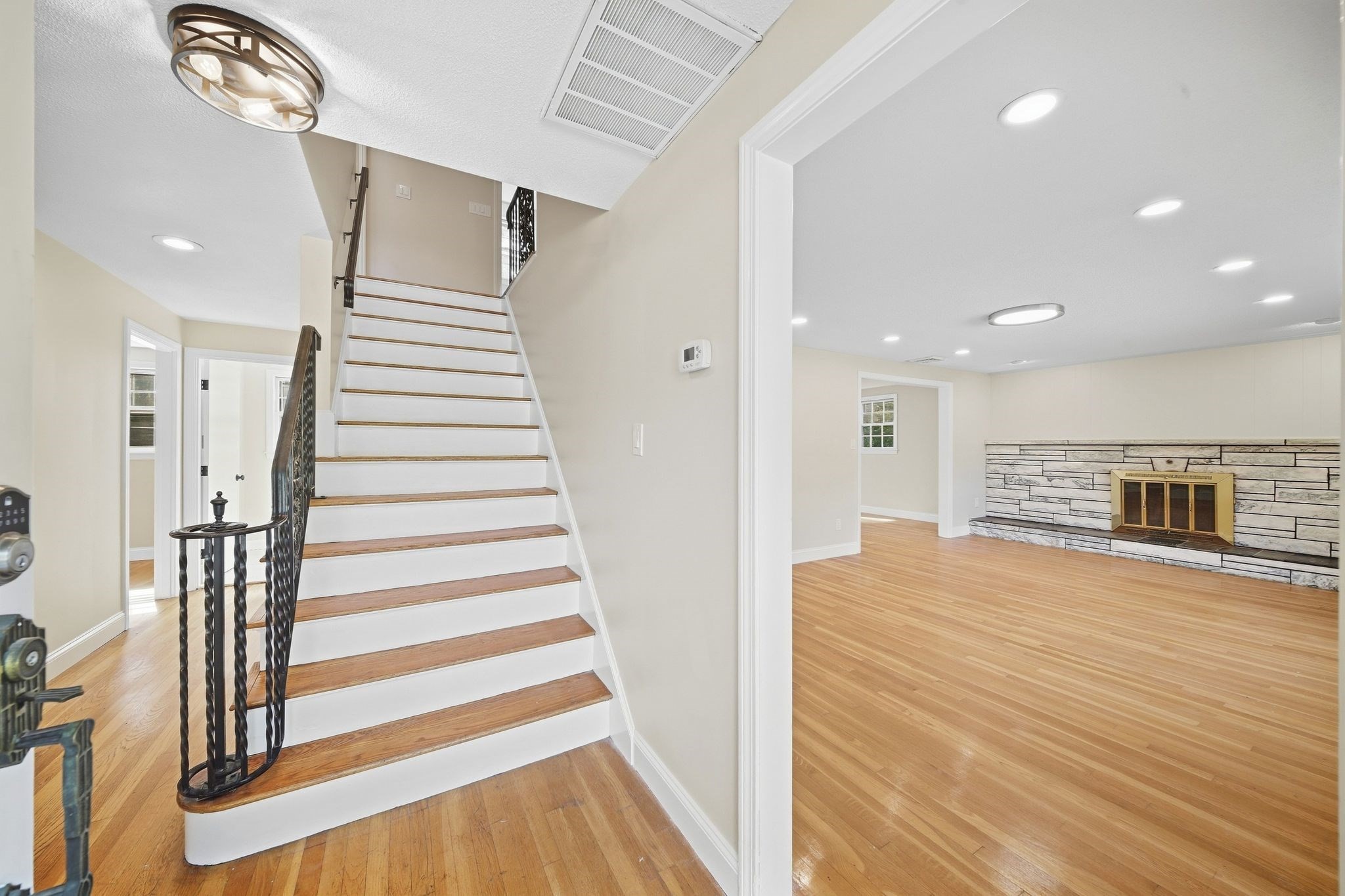 15 Maplewood Rd Property Photo 2