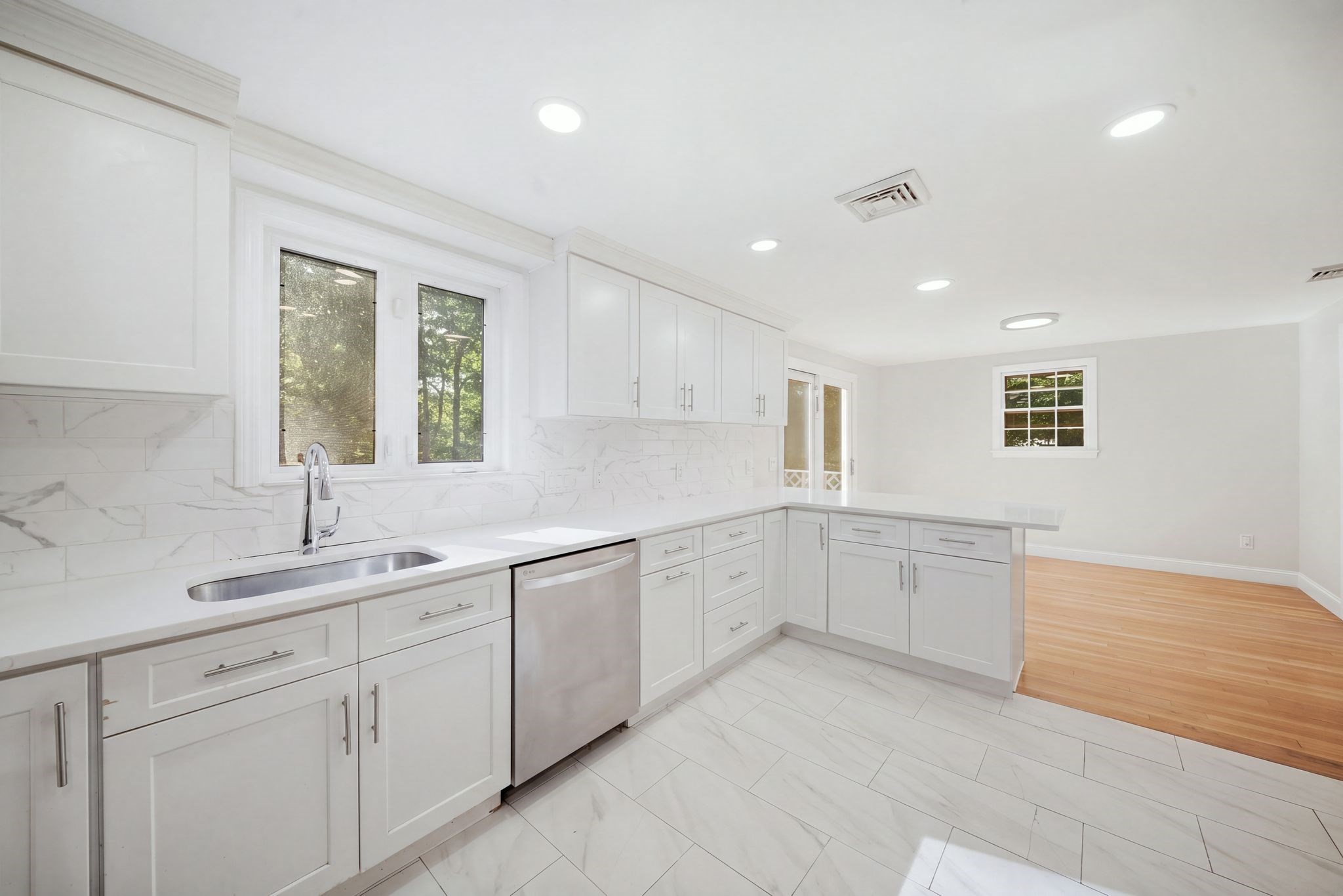 15 Maplewood Rd Property Photo 9