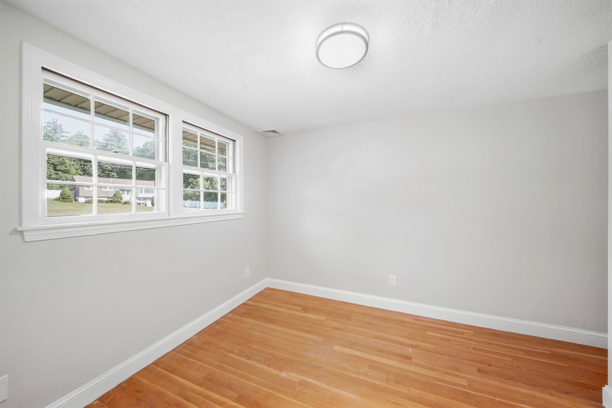 15 Maplewood Rd Property Photo 15