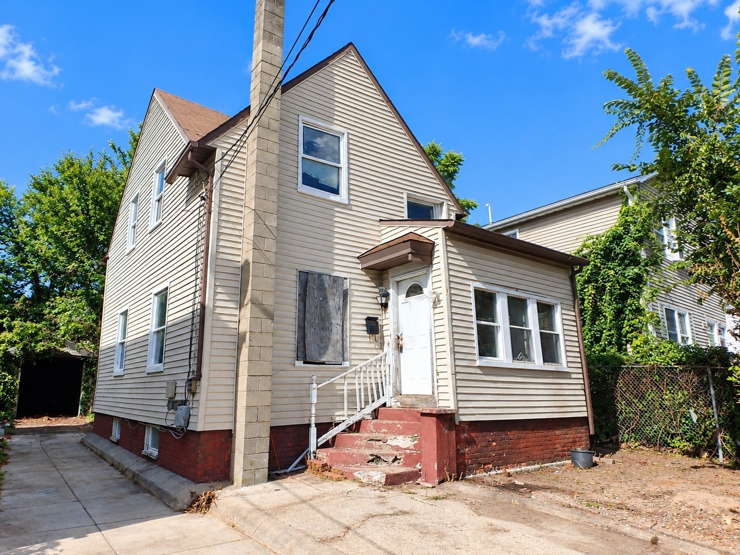 17 Rodman St Property Photo 2