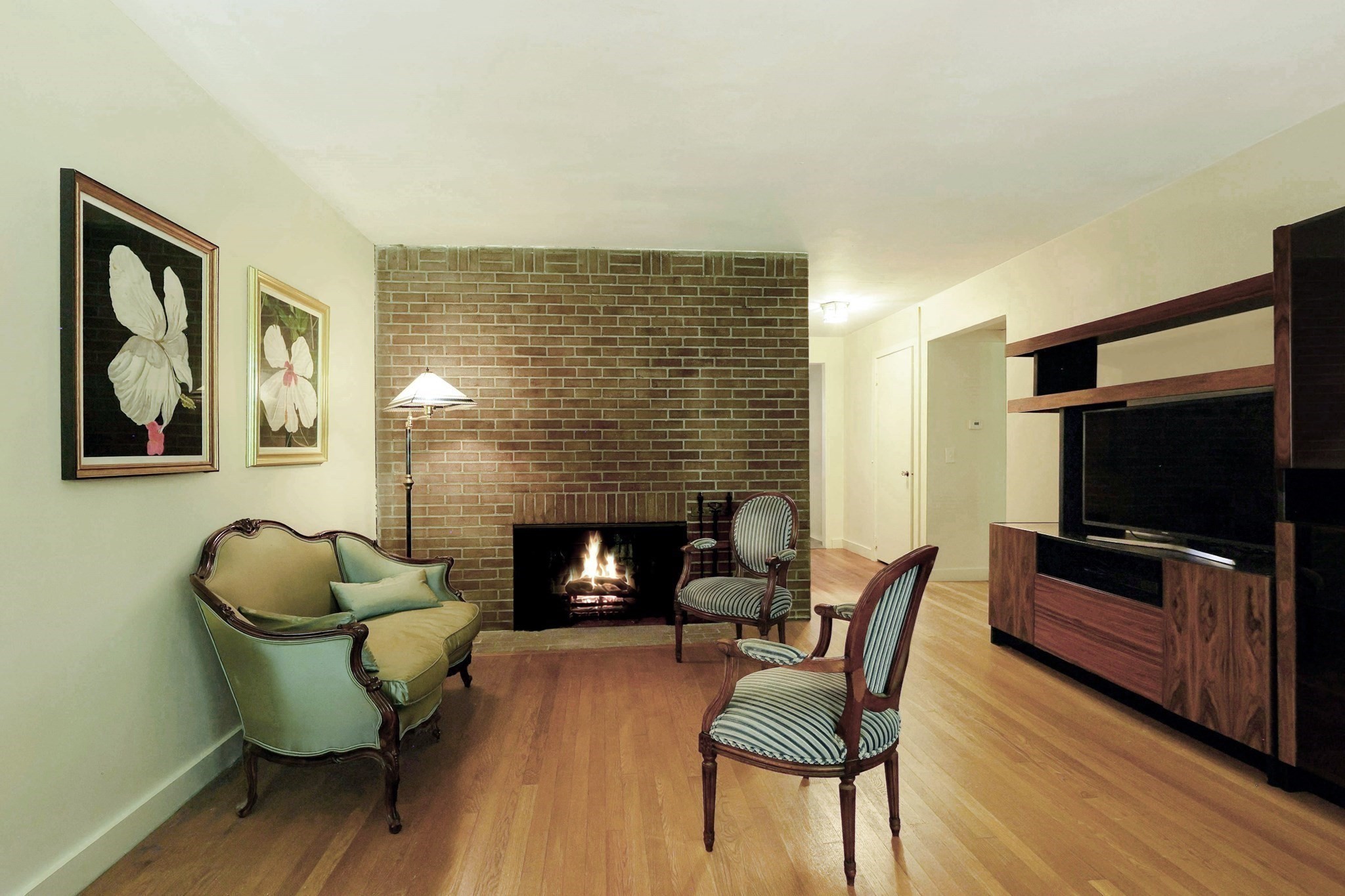 46 Woburn Street Property Photo 9