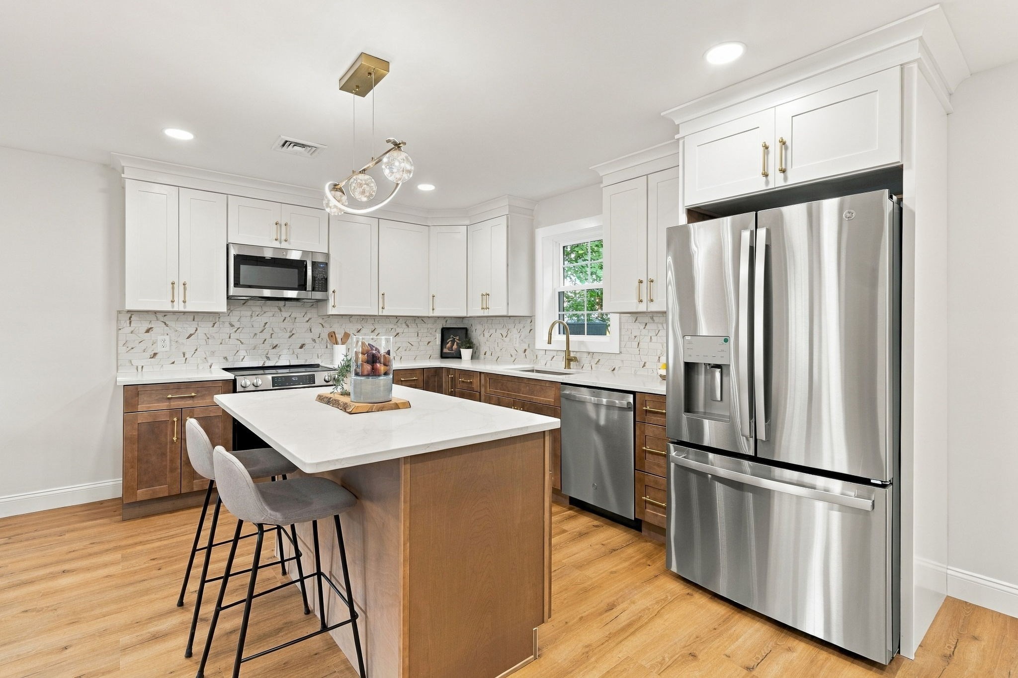 223 Jenckes Property Photo 5