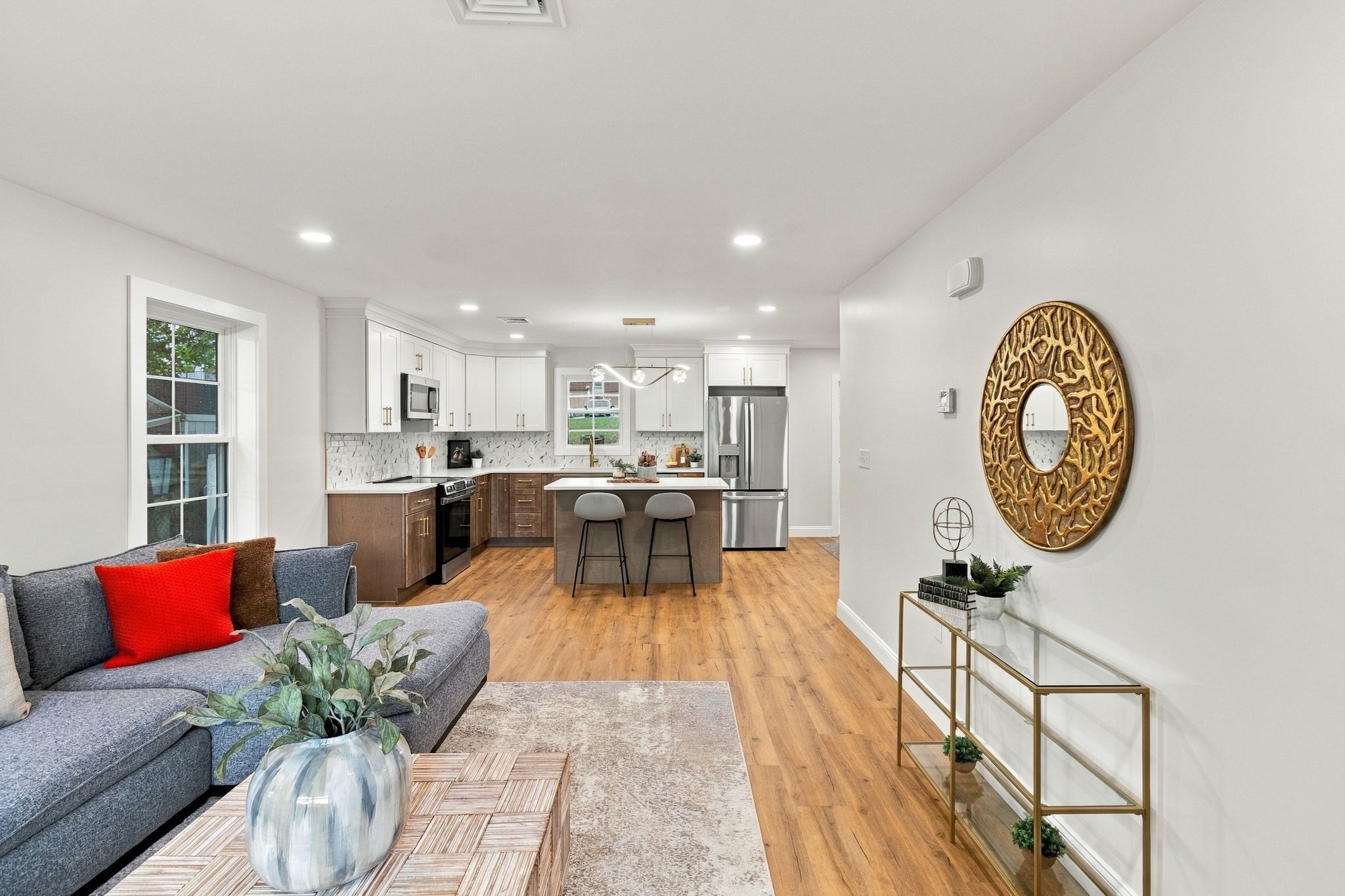 223 Jenckes Property Photo 10
