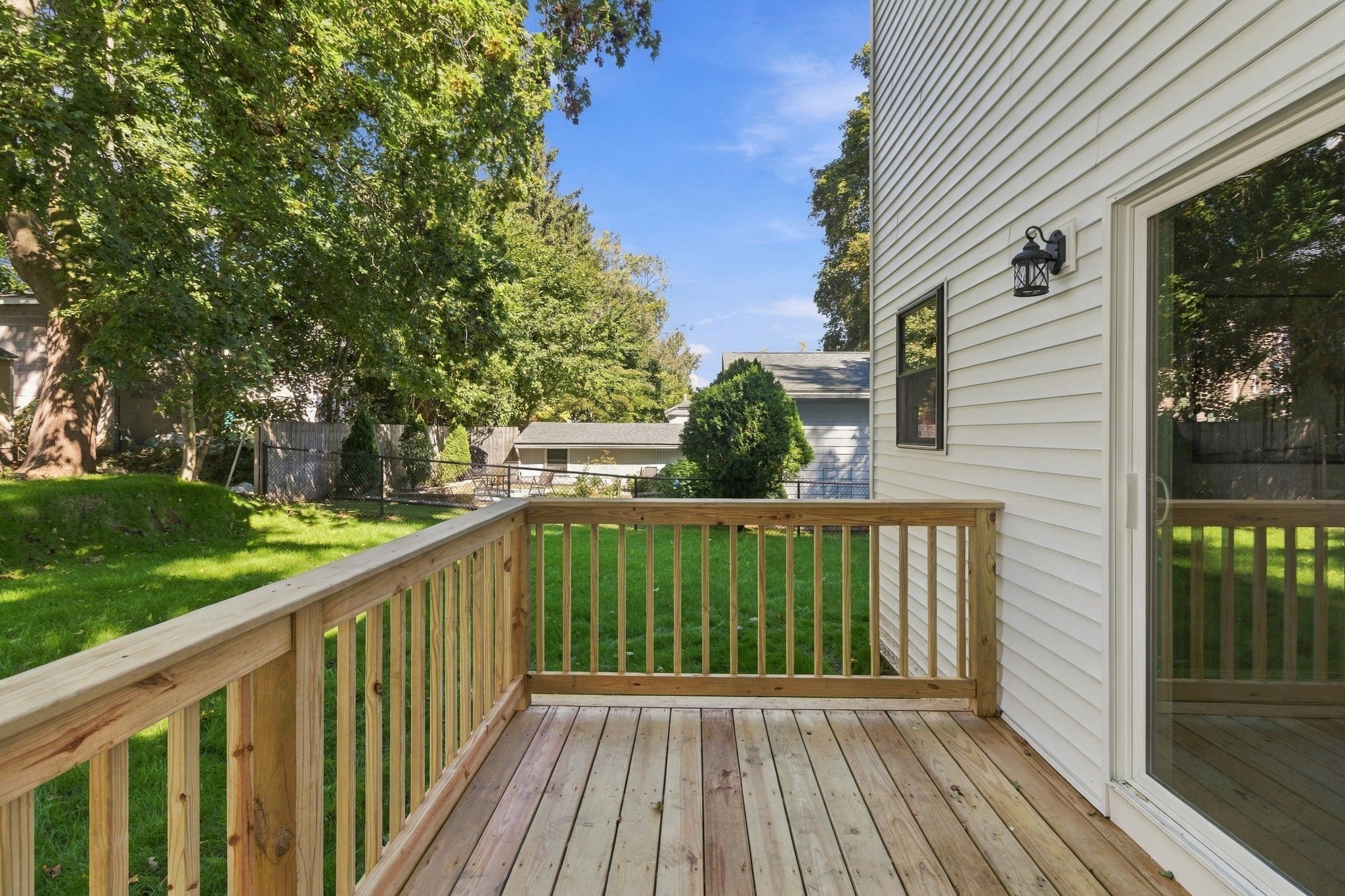 223 Jenckes Property Photo 18