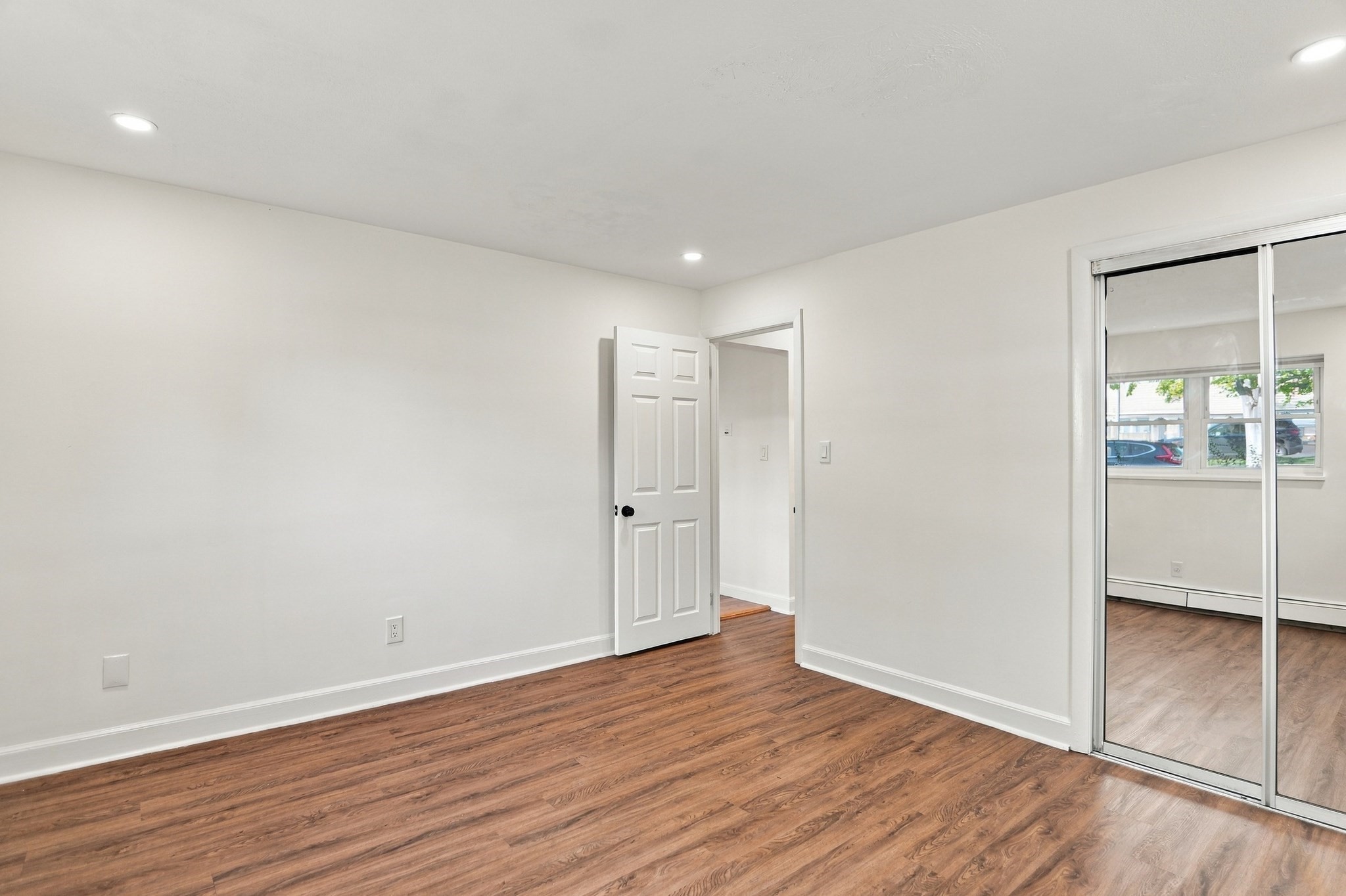 41 Warren St # B2 Property Photo 9