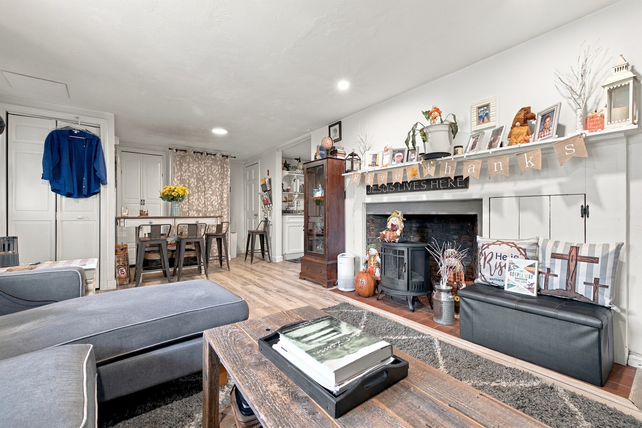 126 Summer Street Property Photo 8