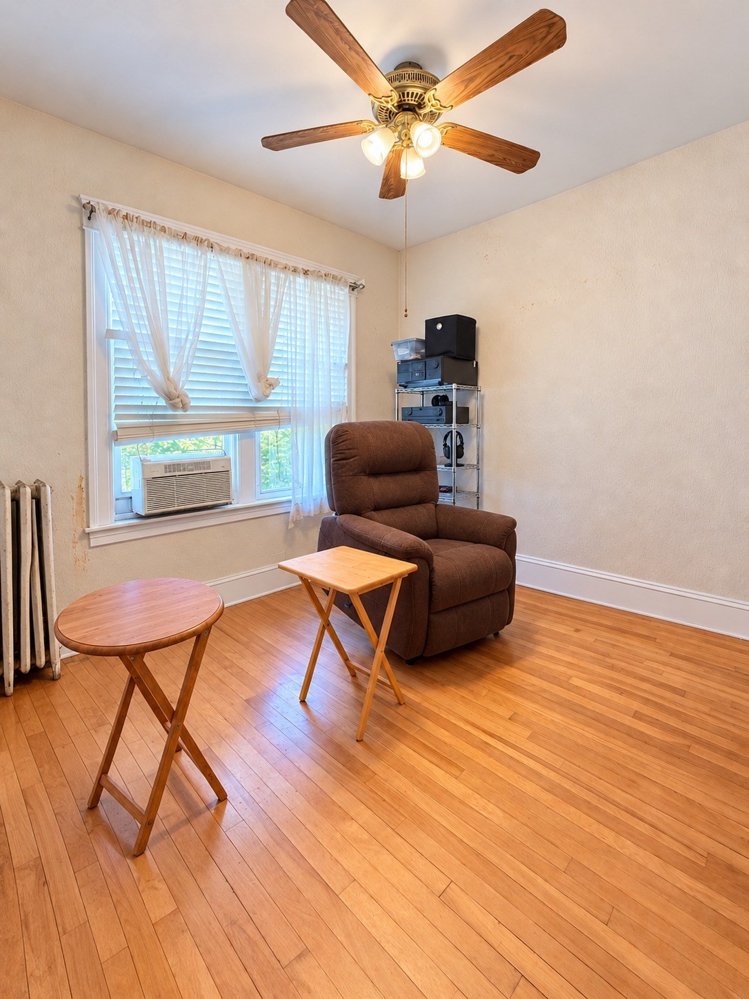 16 Winnipeg St Property Photo 7