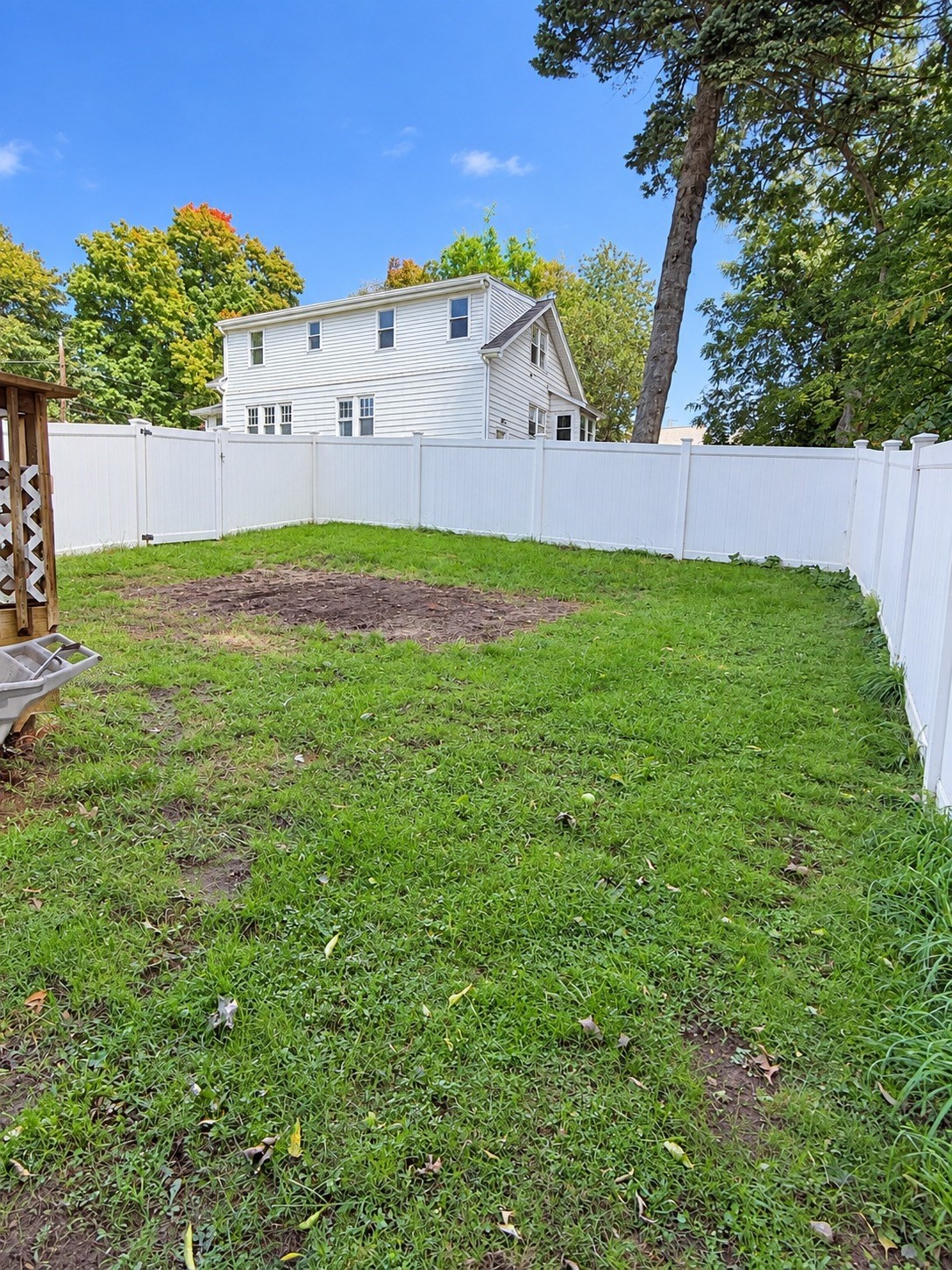 16 Winnipeg St Property Photo 14