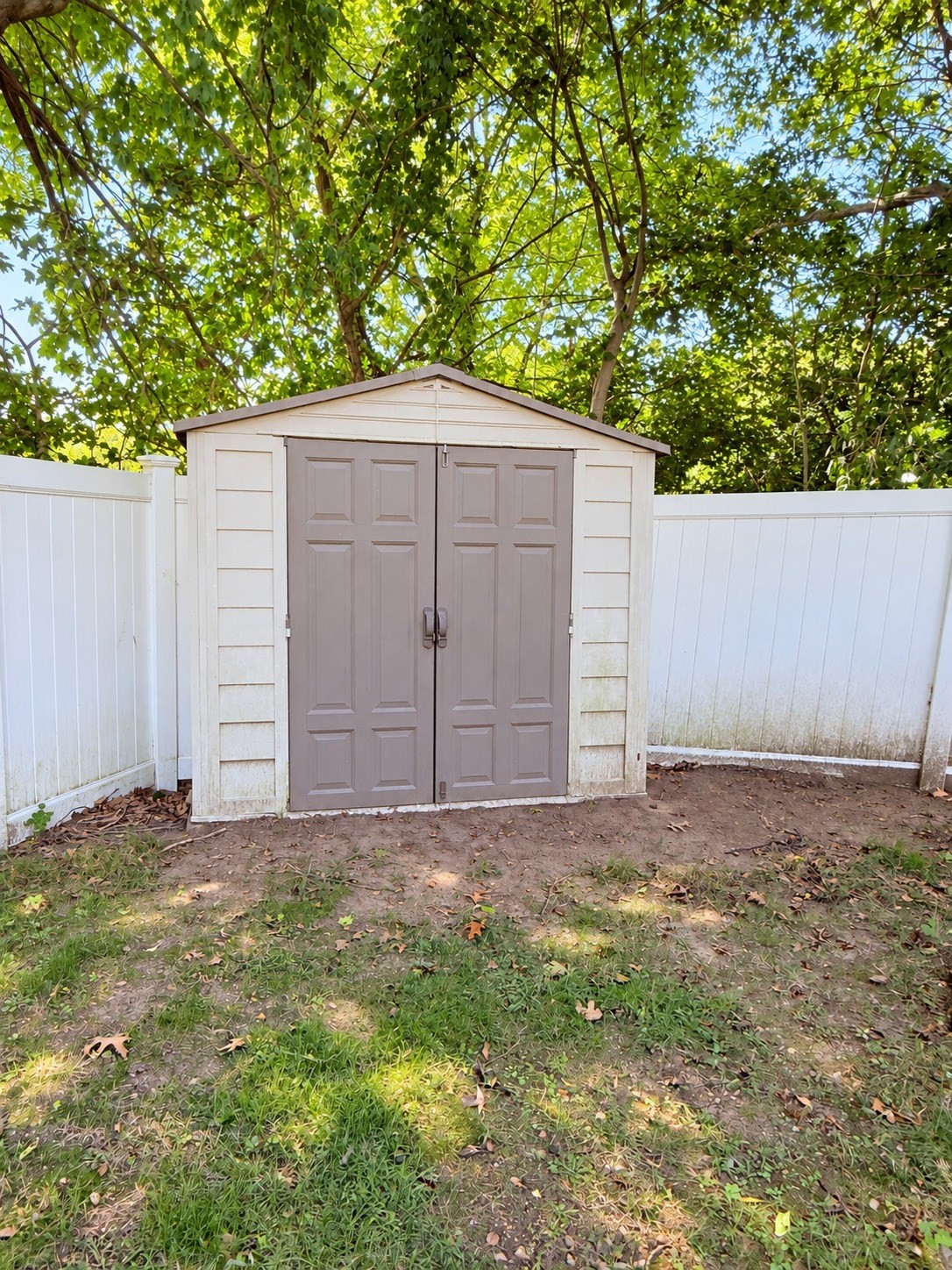 16 Winnipeg St Property Photo 15