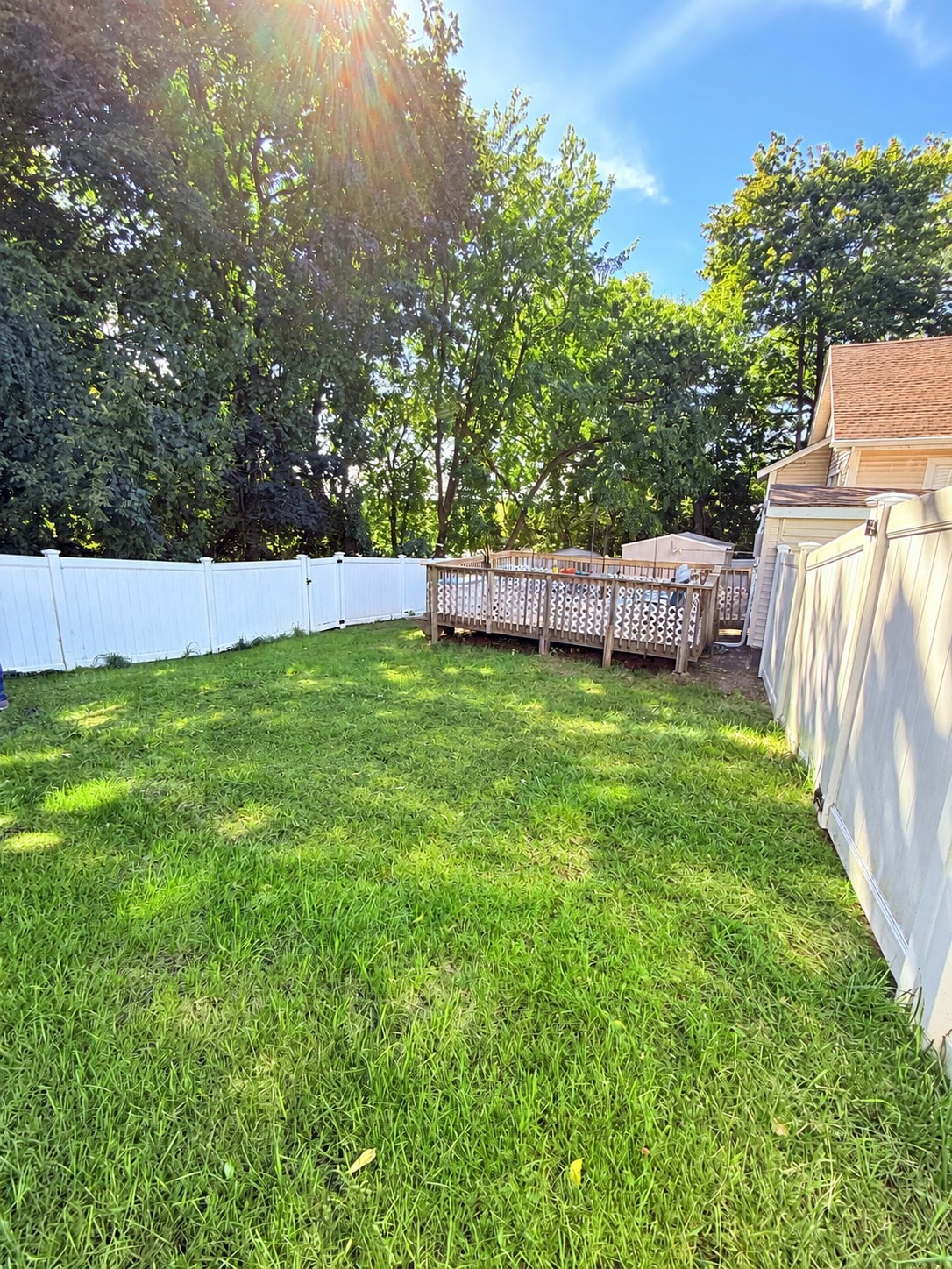 16 Winnipeg St Property Photo 20