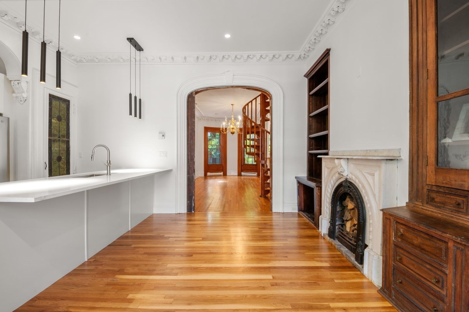 13 Concord Sqaure # 2 Property Photo 10