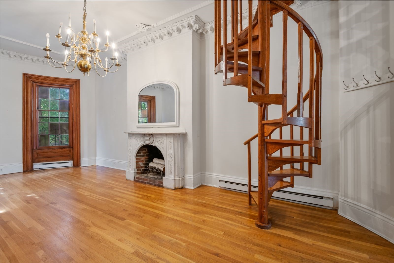 13 Concord Sqaure # 2 Property Photo 11