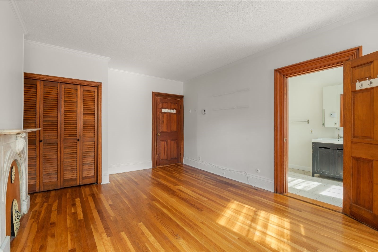 13 Concord Sqaure # 2 Property Photo 20